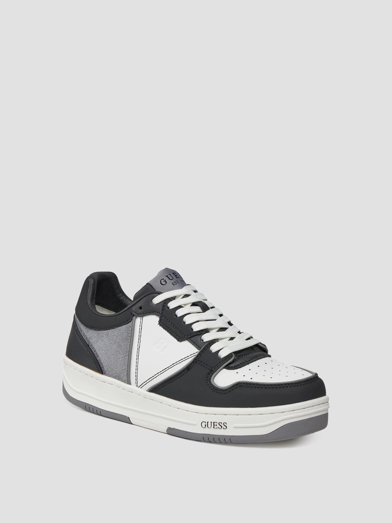 Кросівки GUESS модель FMPANC.ESU12;GRBLW Фото
