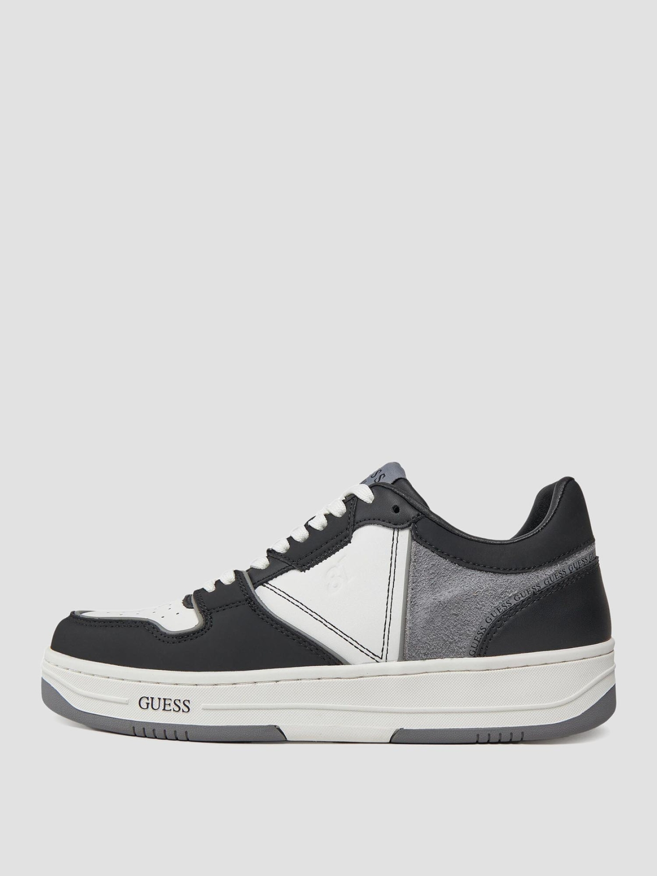 Кросівки GUESS модель FMPANC.ESU12;GRBLW Фото
