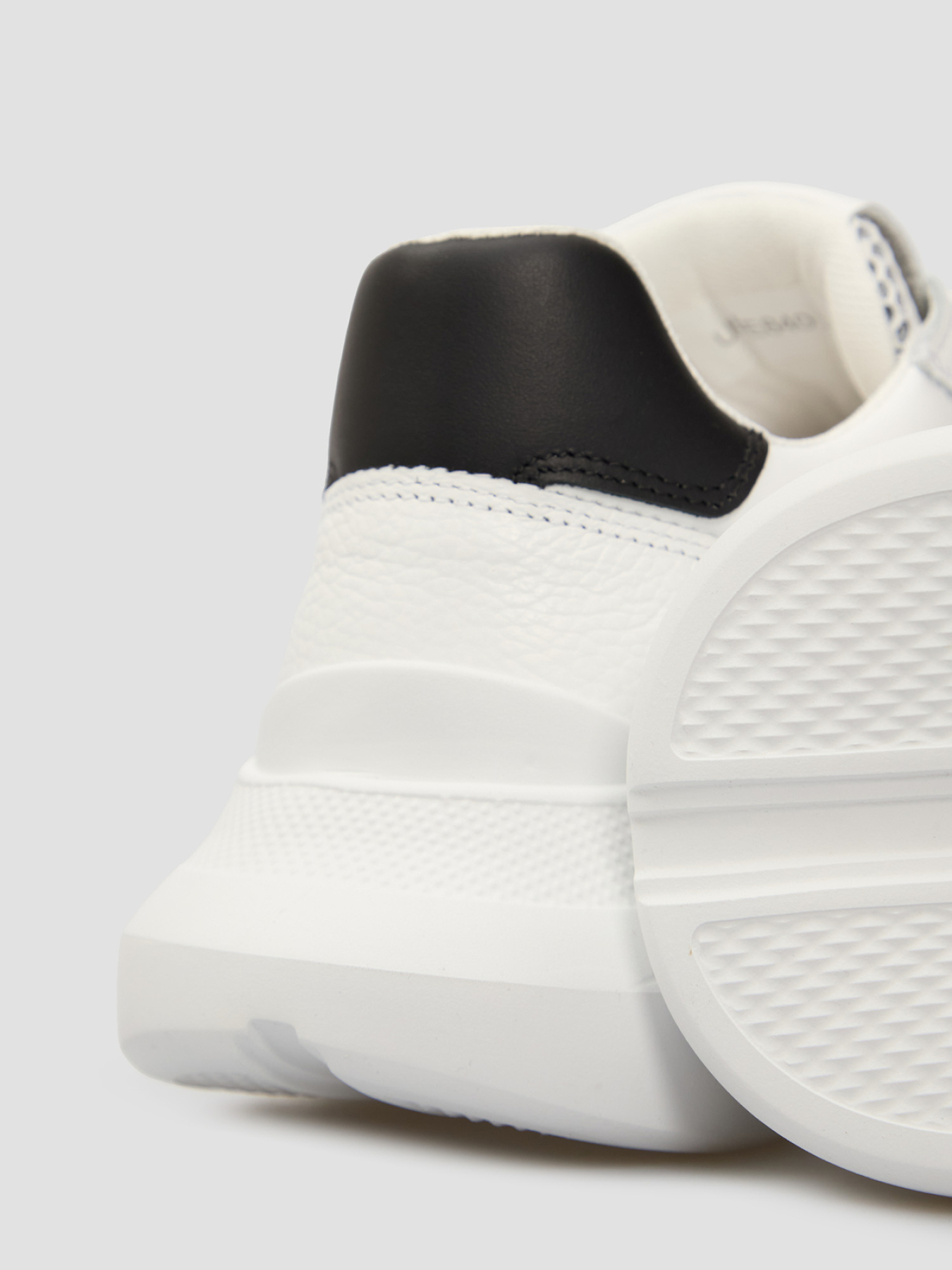 Кроссовки Baldinini модель U5E840T1BTVI;9000 Фото