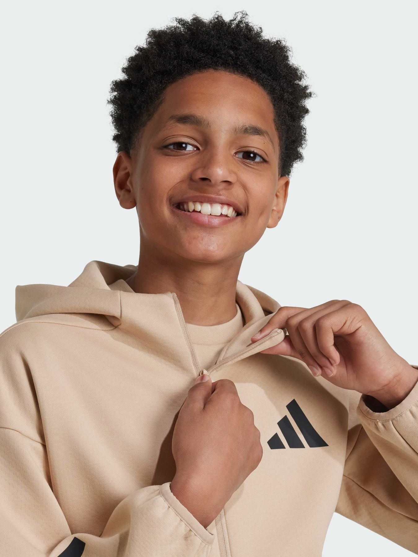 Худи и свитшоты Adidas ZNE модель JF2495 Фото