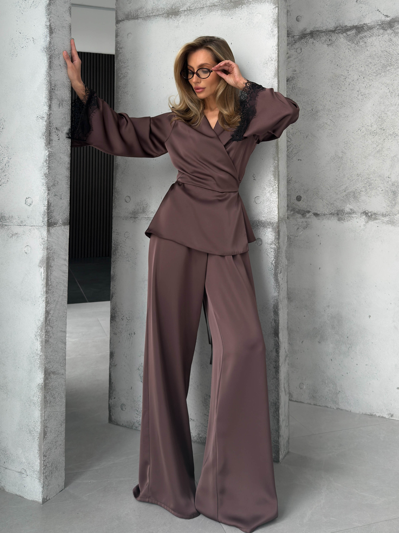 Костюмы Jadone Fashion модель costume_Vivienne_chocolate Фото