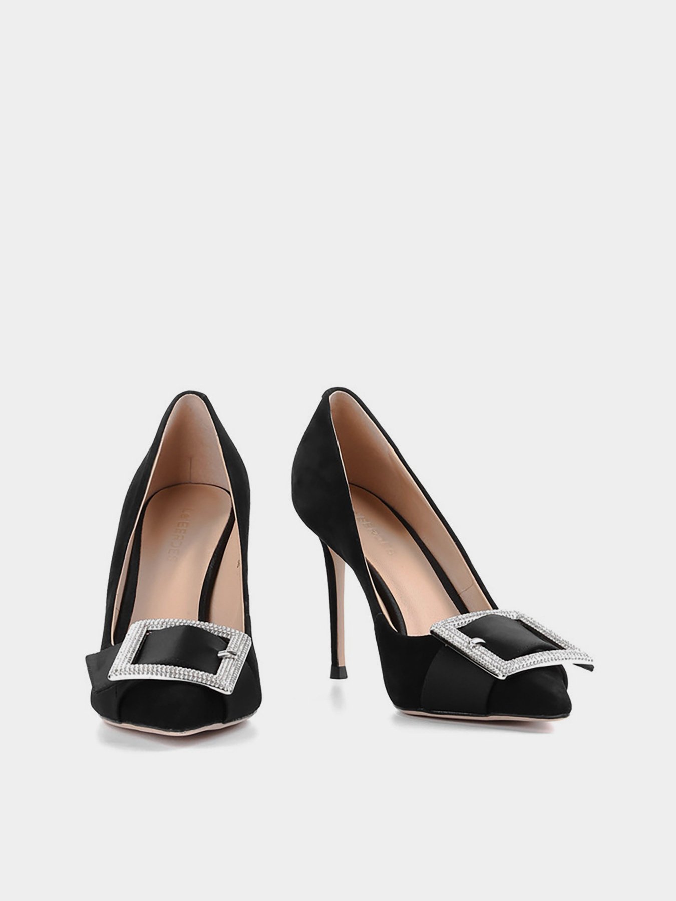 Туфли на каблуках LeBERDES модель 00000014380 Фото