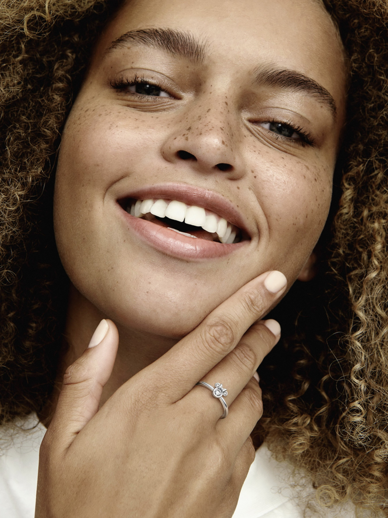 Каблучки PANDORA Moments модель 190074C01 Фото