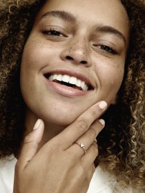 Каблучки PANDORA Moments модель 180092C00 Фото