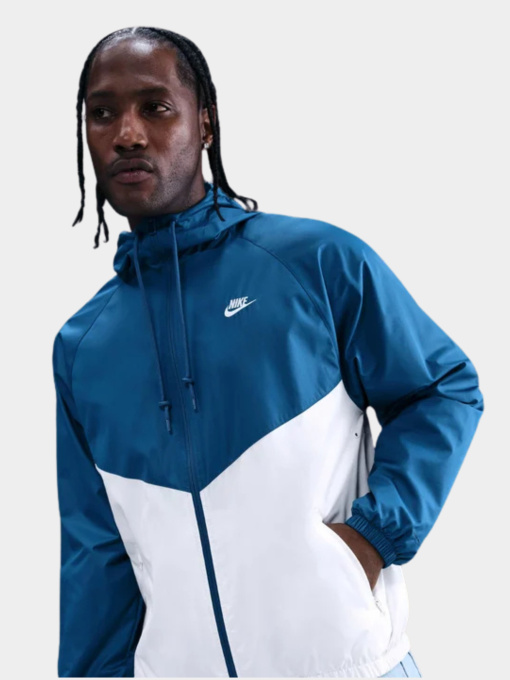 Куртки и дубленки NIKE модель HV8369-476 Фото