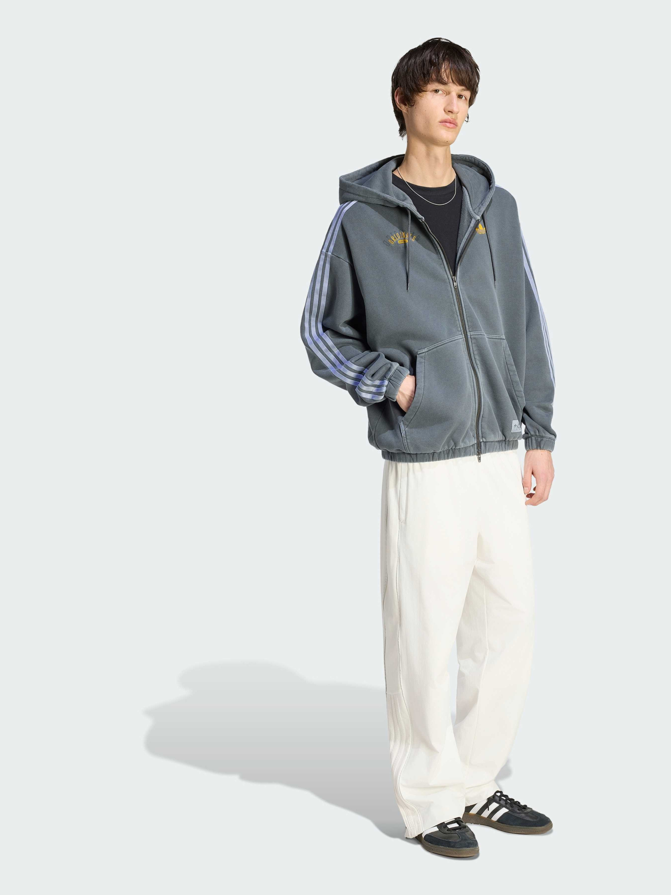 Худи и свитшоты Adidas модель KW3600 Фото