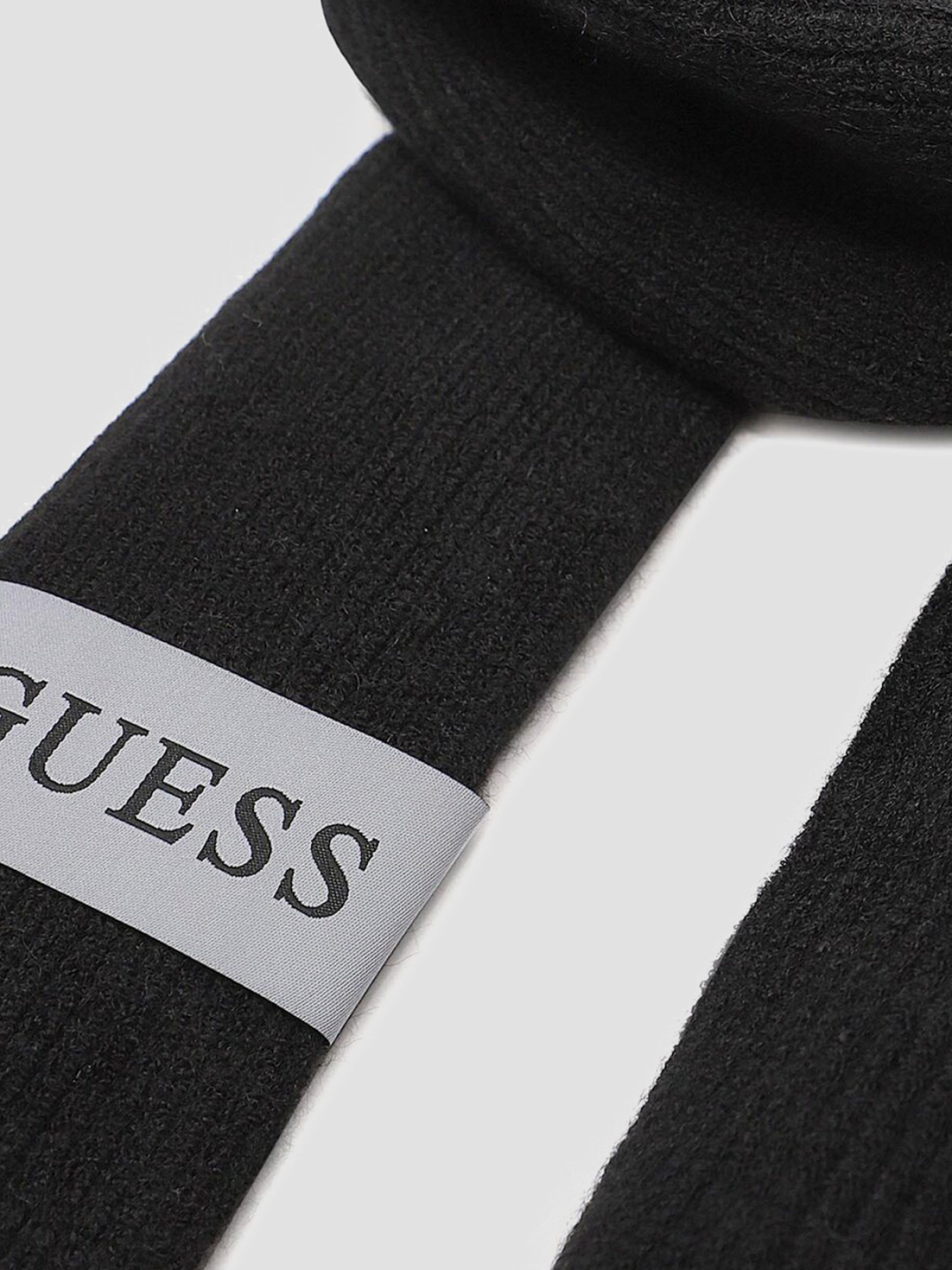 Шарфи та хустки GUESS модель AW9961.WOL03;BLA Фото