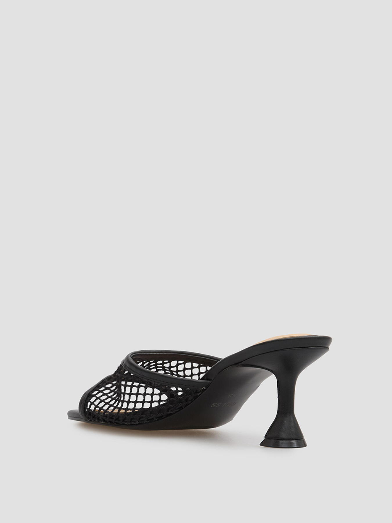 Шлёпанцы GUESS модель FLJKBA.FAB03;BLACK Фото