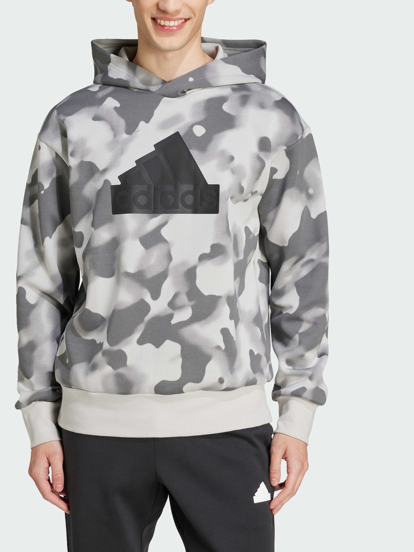 Худи и свитшоты Adidas Культовые силуэты модель IW8603 Фото