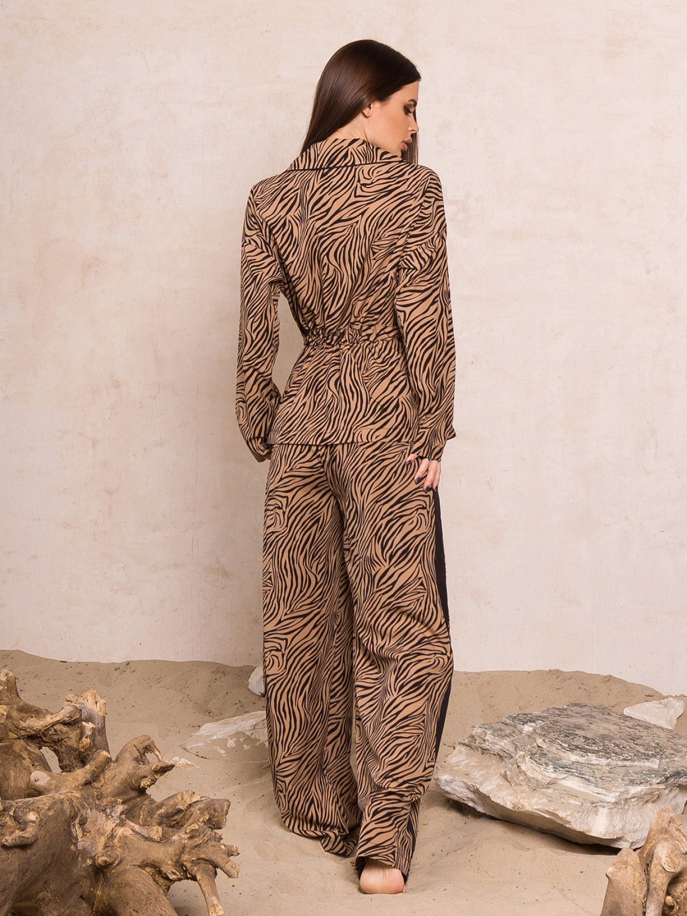 Костюм ISSA Plus модель 13162_brown Фото