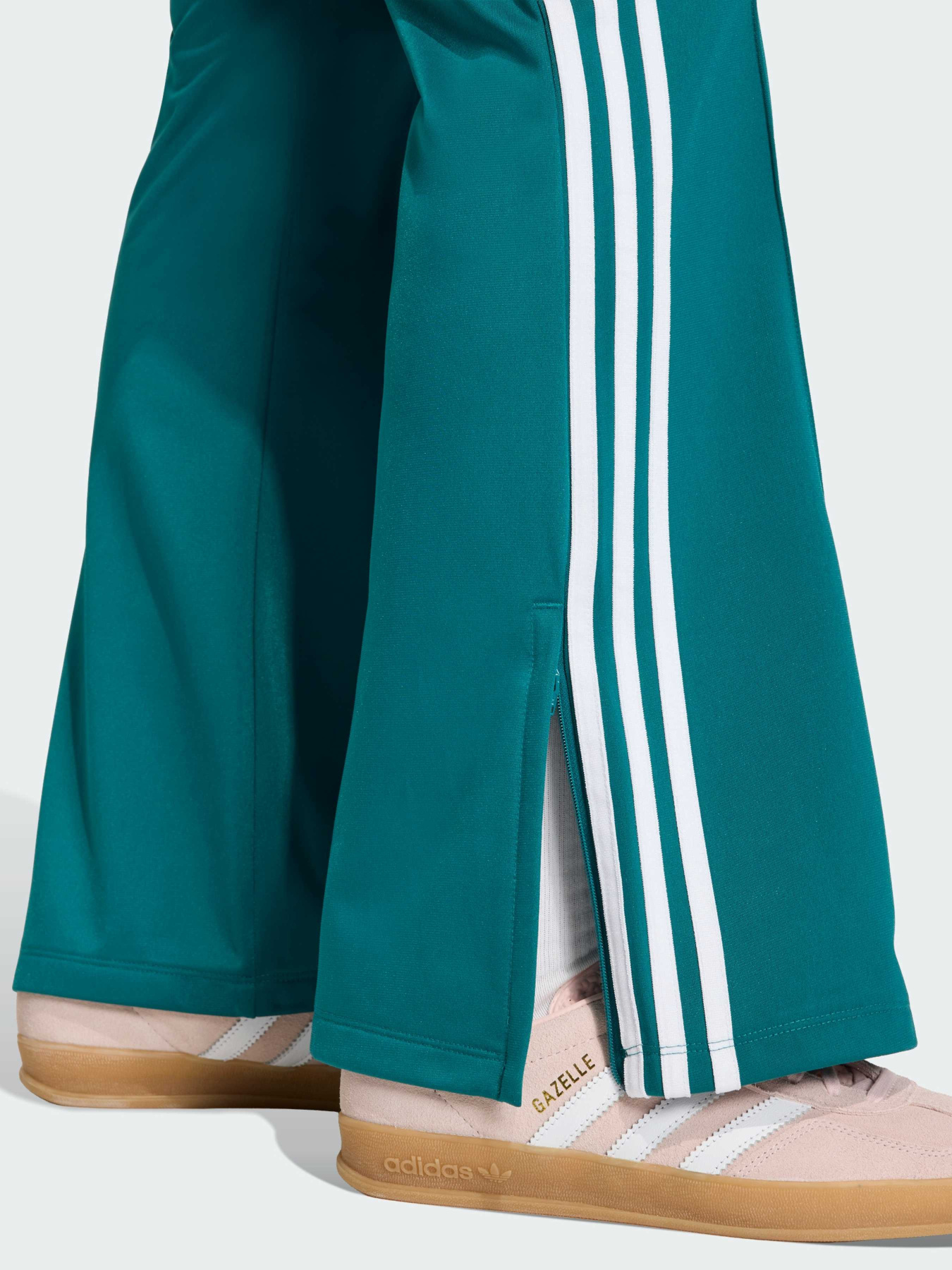 Штани Adidas модель KS1404 Штани Adidas модель KS1404 Фото