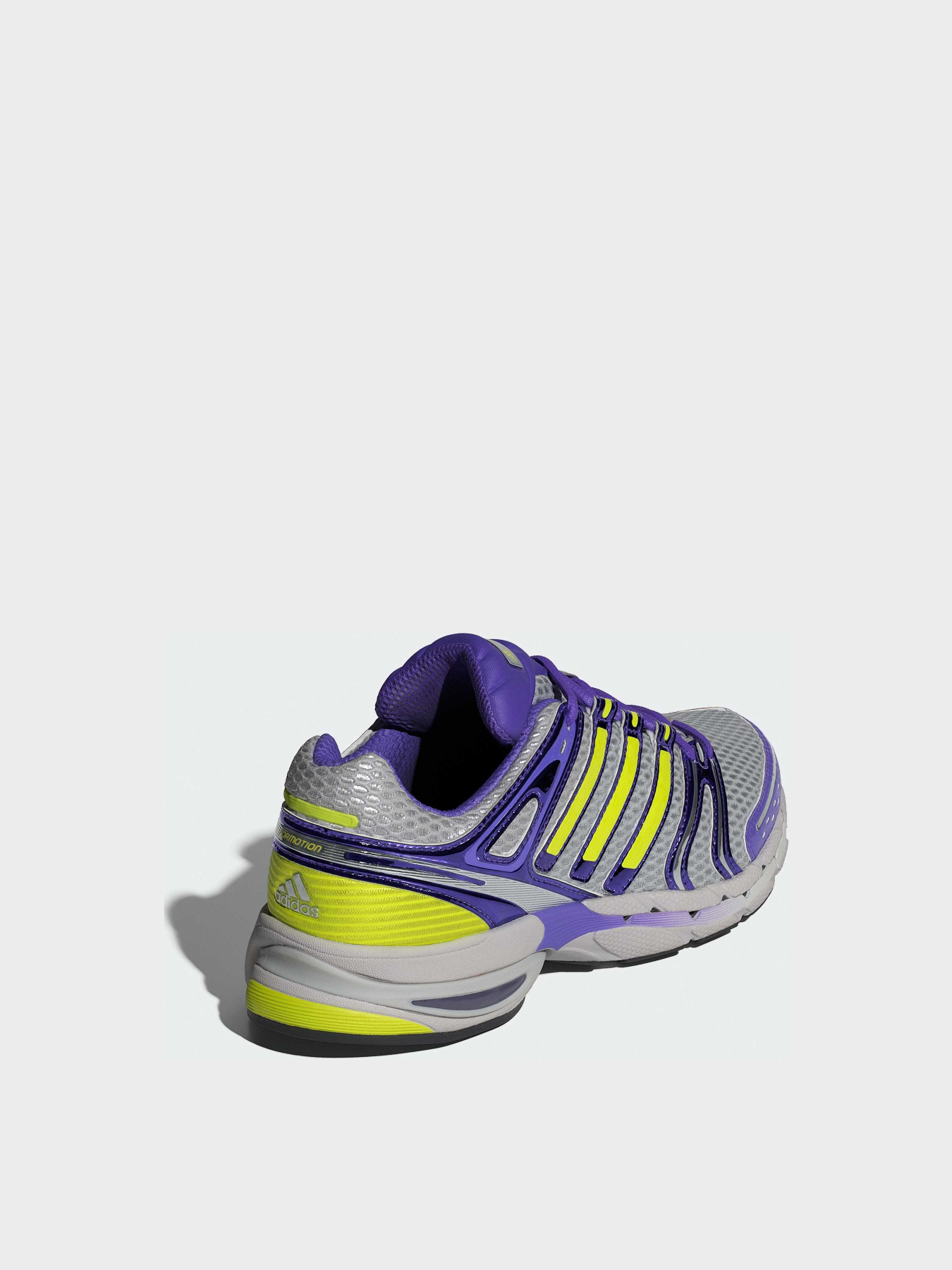 Кроссовки Adidas модель KJ8805 Кроссовки Adidas модель KJ8805 Фото