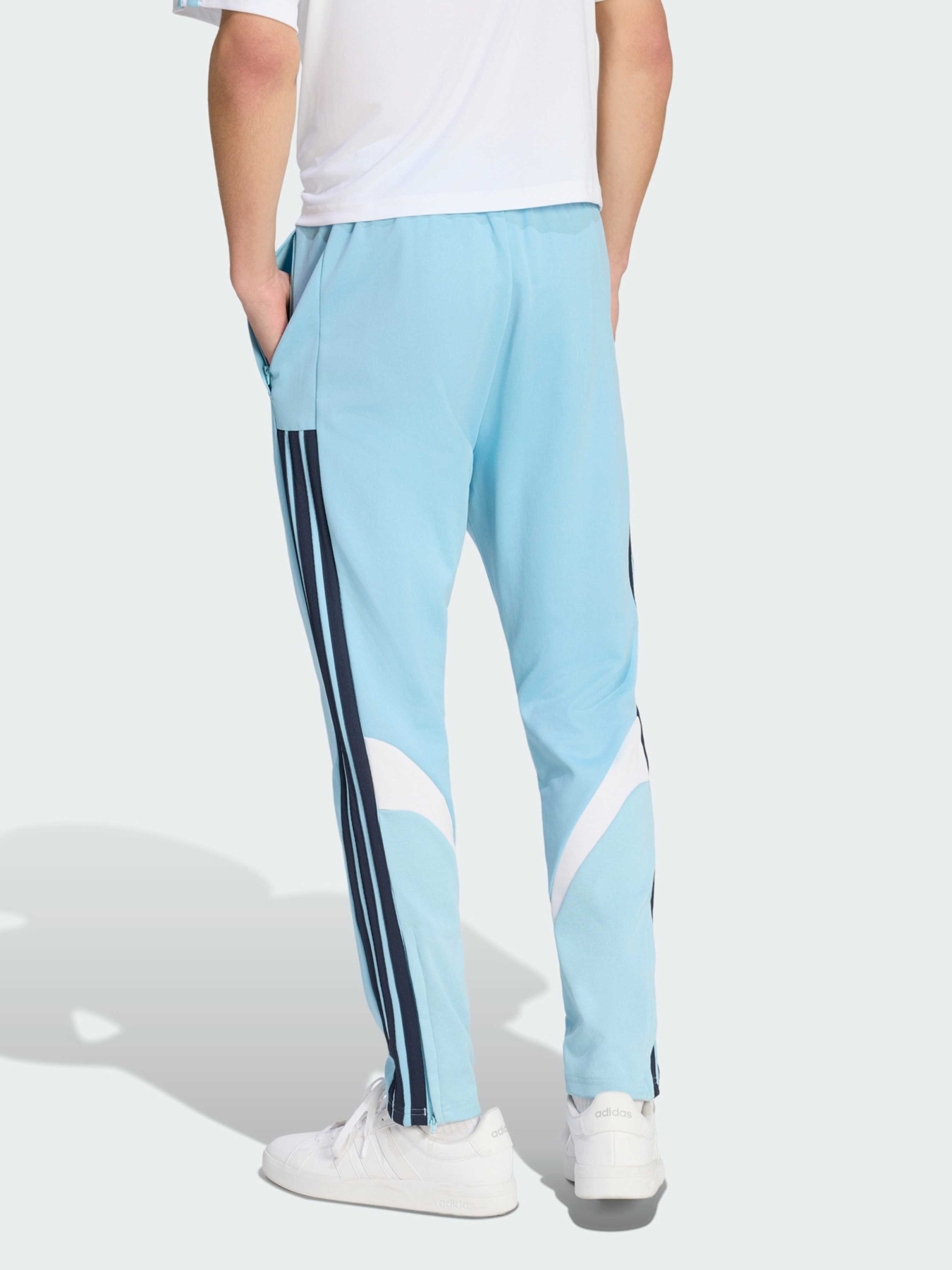 Брюки Adidas Tiro модель KE6016 Фото