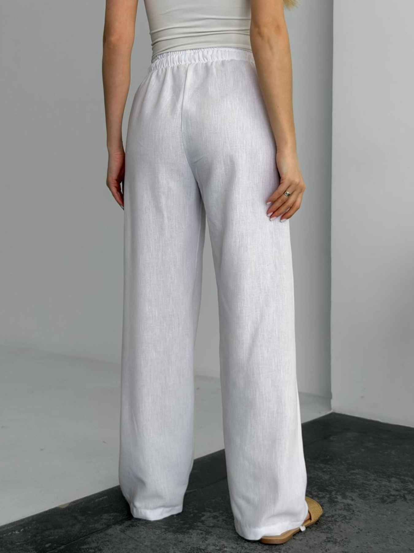 Штани Uaclothes модель like18438-belj Штани Uaclothes модель like18438-belj Фото