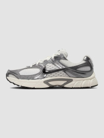 Кросівки NIKE V5 Rnr модель HJ5228-009 Фото