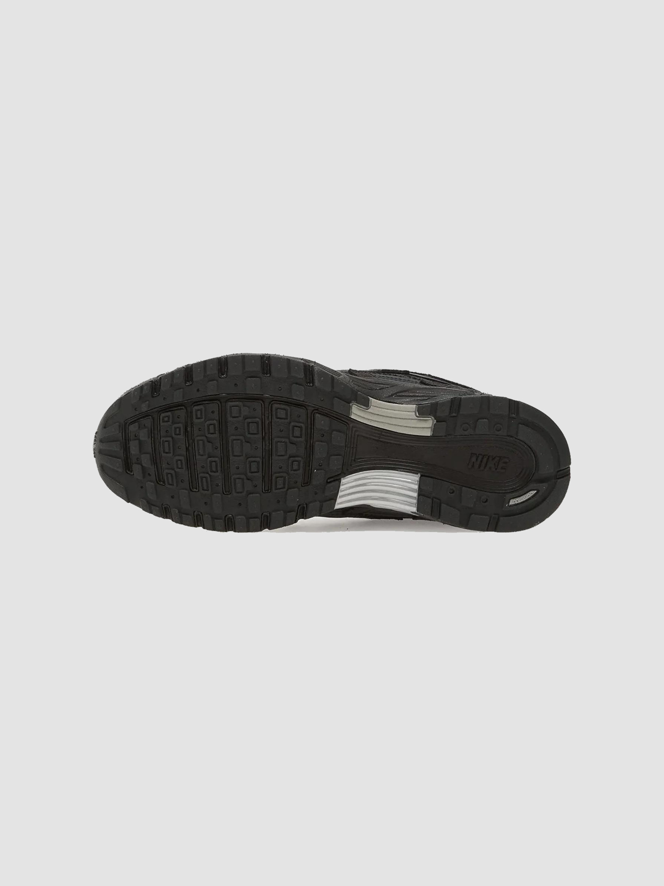 Кросівки NIKE P-6000 Se Chrome модель HF0015-002 Кросівки NIKE P-6000 Se Chrome модель HF0015-002 Фото