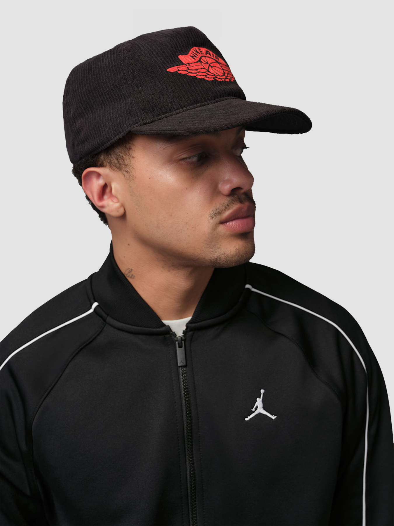 Худи и свитшоты Jordan Brooklyn Tricot Tracksuit модель IO0745-010 Фото