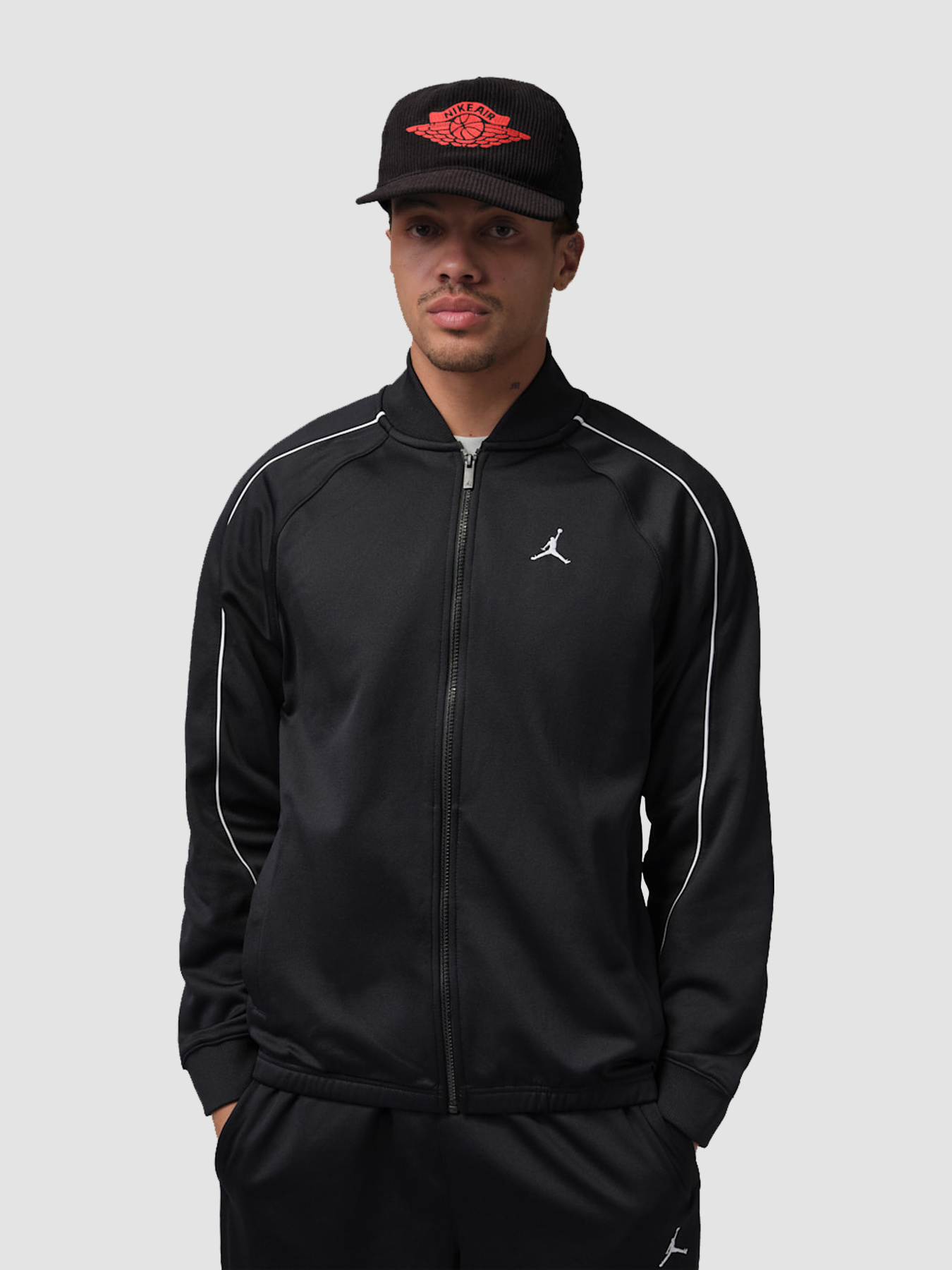 Худи и свитшоты Jordan Brooklyn Tricot Tracksuit модель IO0745-010 Фото