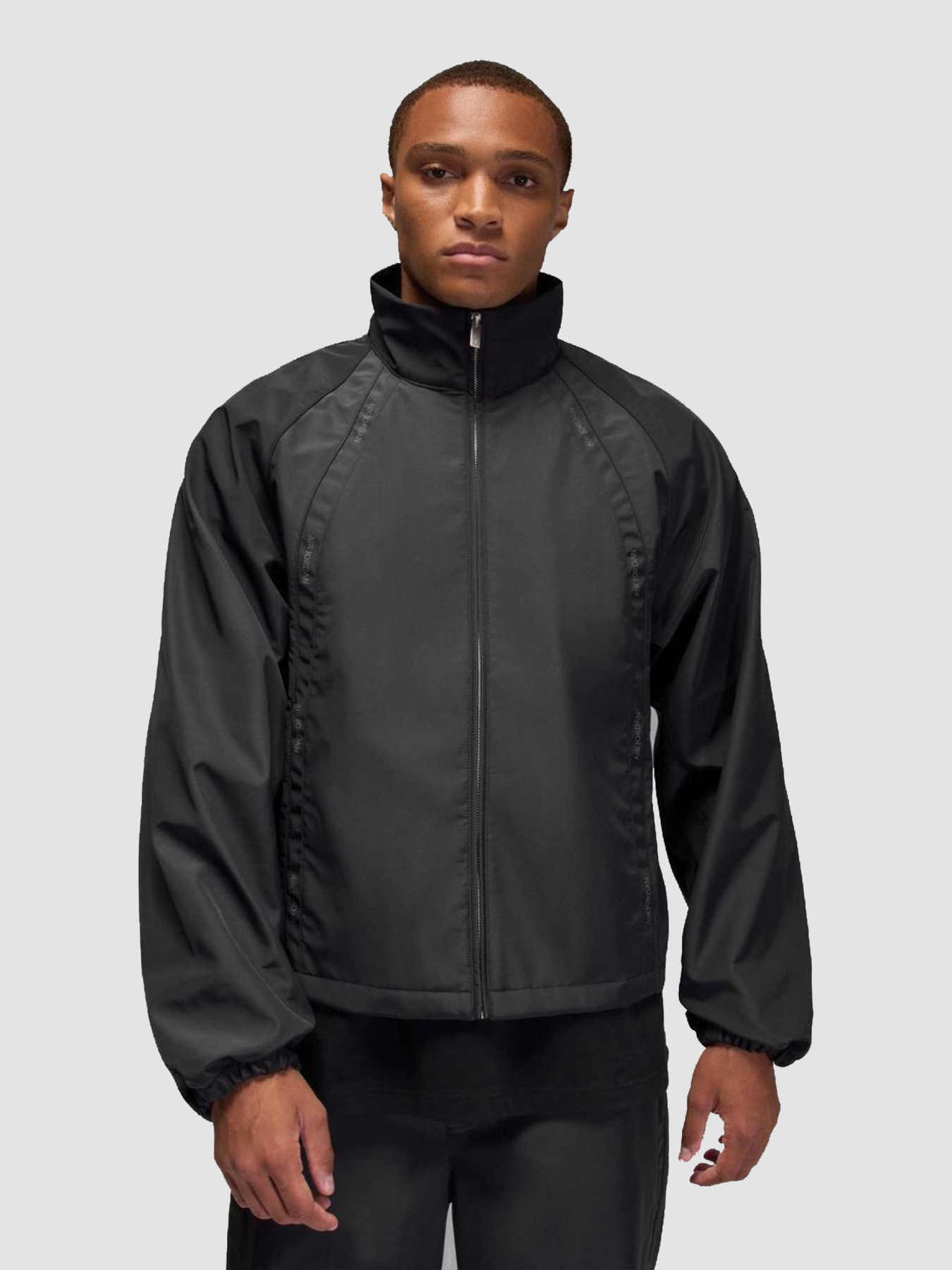 Куртки и дубленки Jordan M J AIR JDN TRACK JKT модель HV0081-045 Фото