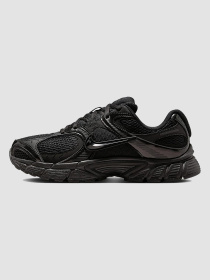 Кросівки NIKE W V5 RNR модель HQ7901-001 Фото