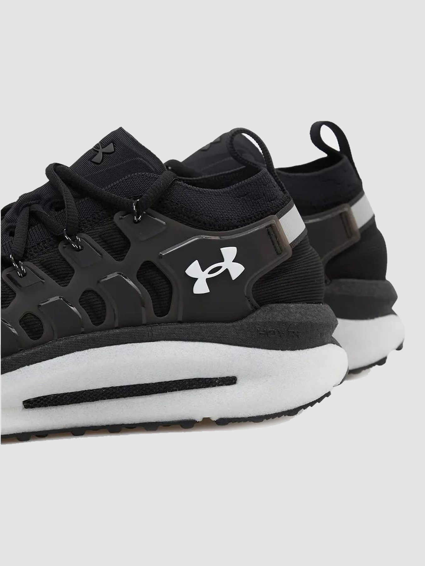 Кросівки Under Armour Phantom X Black модель 6007183-001 Кросівки Under Armour Phantom X Black модель 6007183-001 Фото