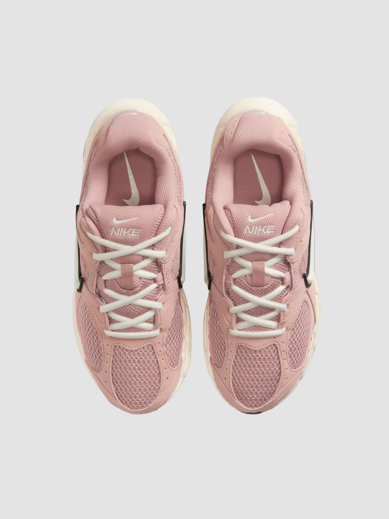 Кроссовки NIKE W V5 Rnr модель II6294-600 Фото