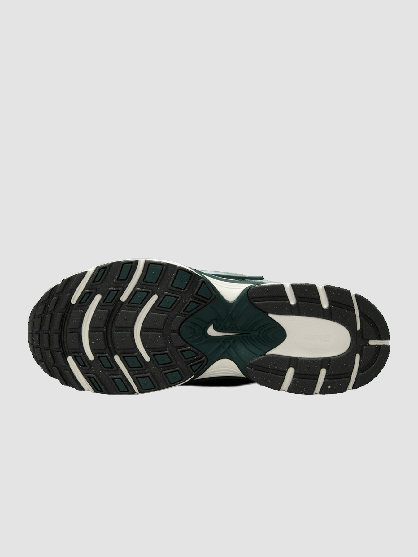 Кроссовки NIKE V5 Rnr модель HQ7901-300 Кроссовки NIKE V5 Rnr модель HQ7901-300 Фото