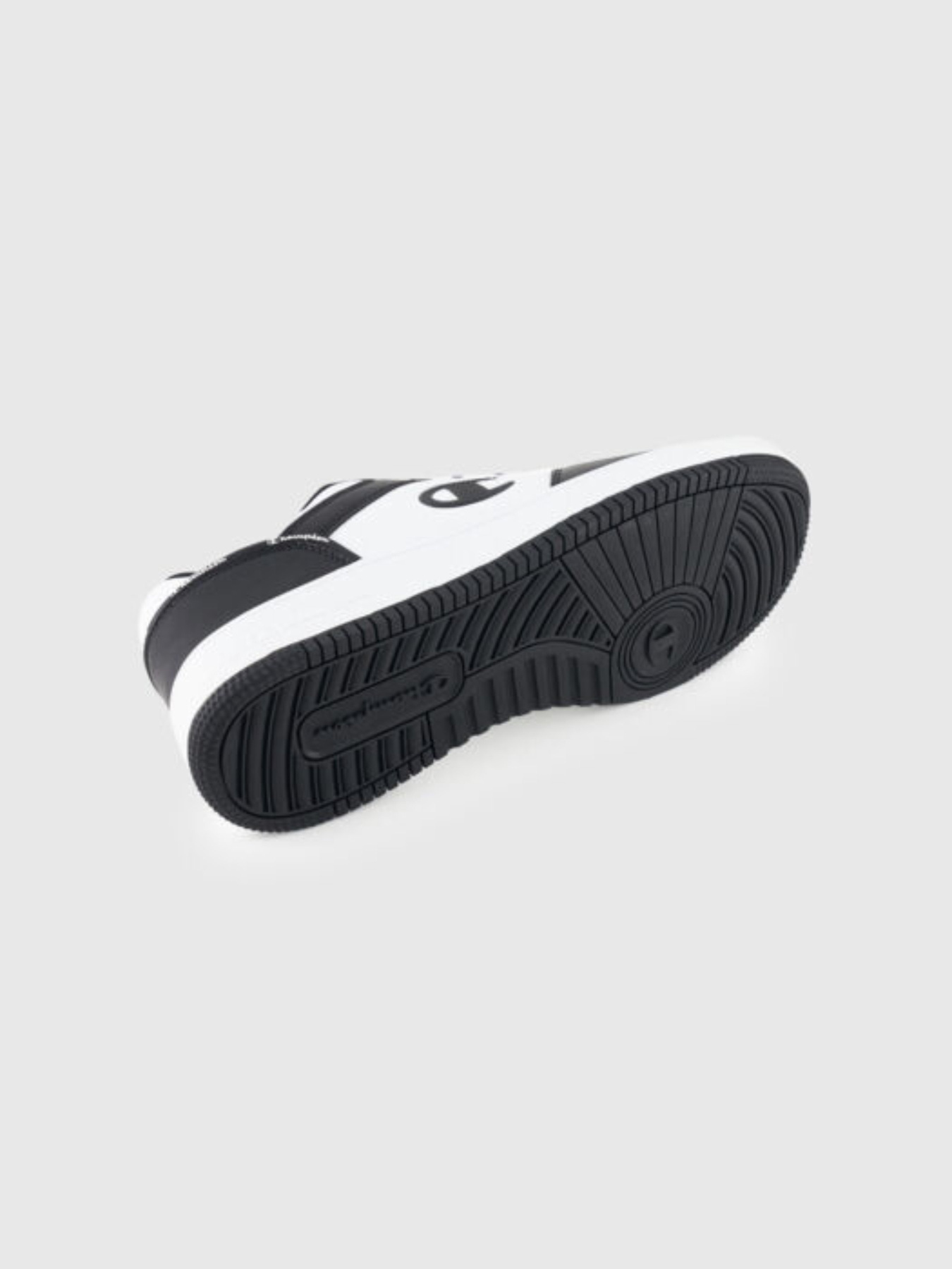Кроссовки Champion RD18 2.0 LOW Low Cut модель S21906-WW019 Кроссовки Champion RD18 2.0 LOW Low Cut модель S21906-WW019 Фото