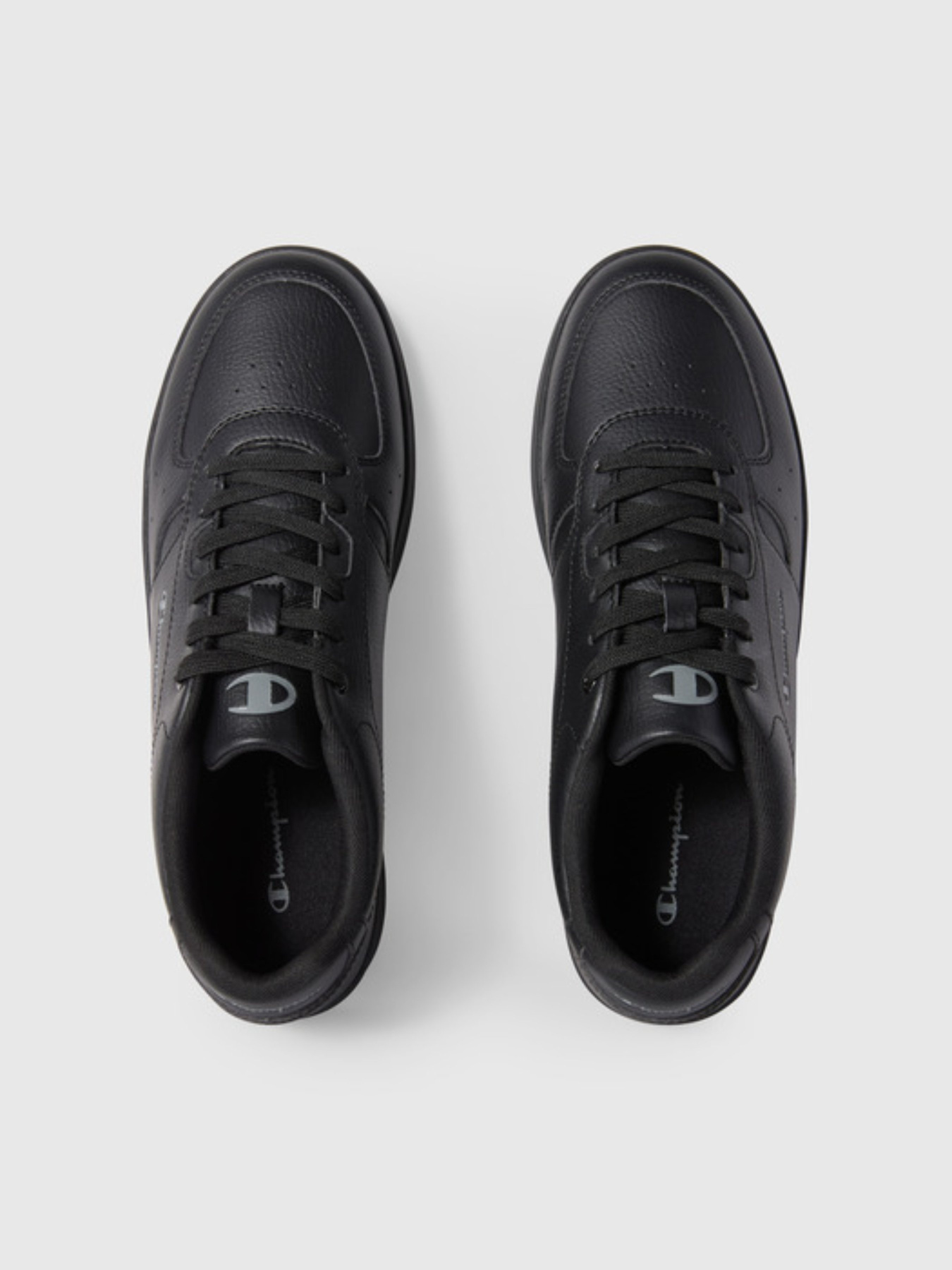 Кроссовки Champion NEWMAN Low Cut модель S22470-KK001 Кроссовки Champion NEWMAN Low Cut модель S22470-KK001 Фото
