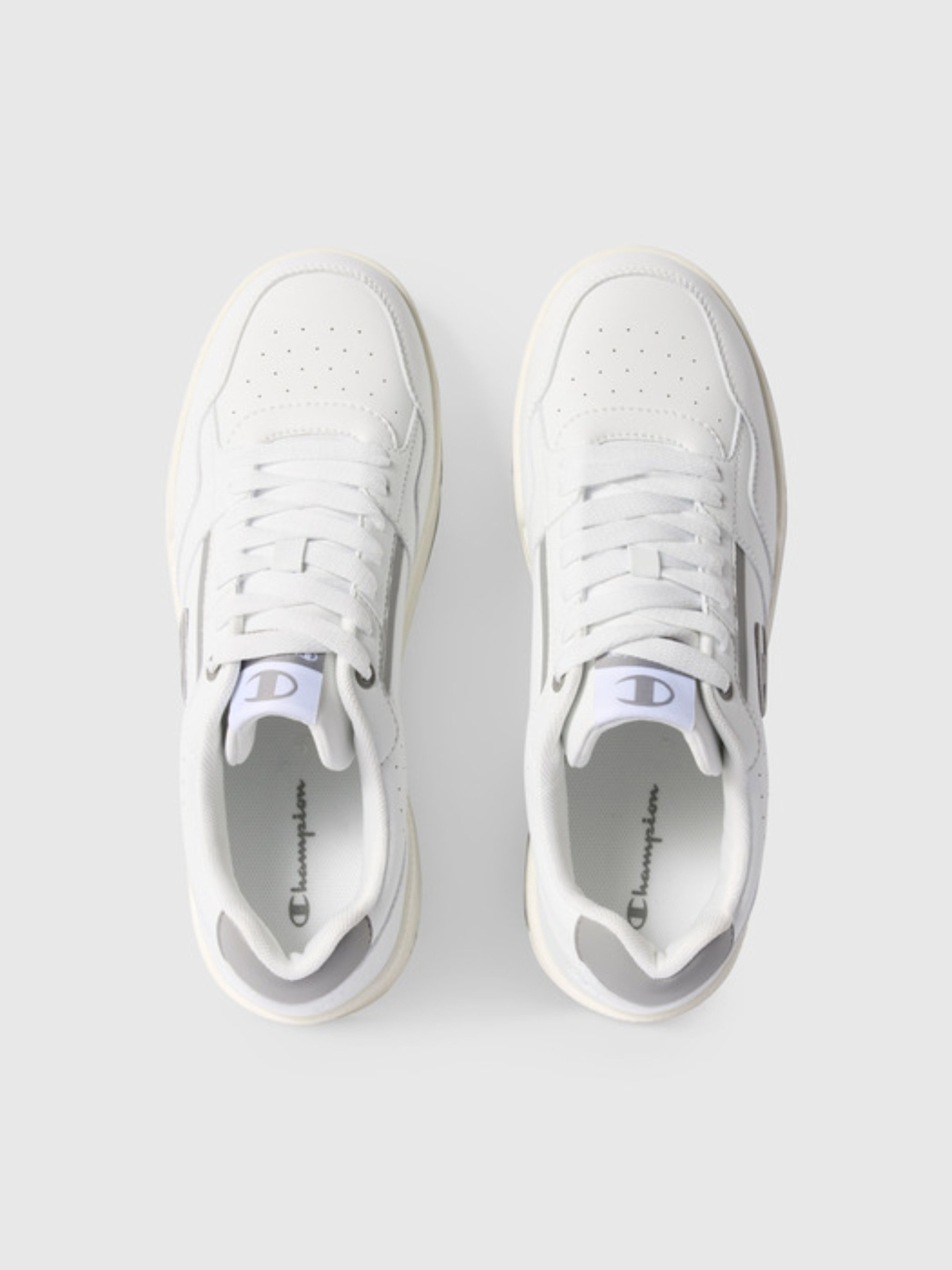 Кроссовки Champion RD18 HERITAGE PERF LOW Low Cut модель S22479-WW016 Фото