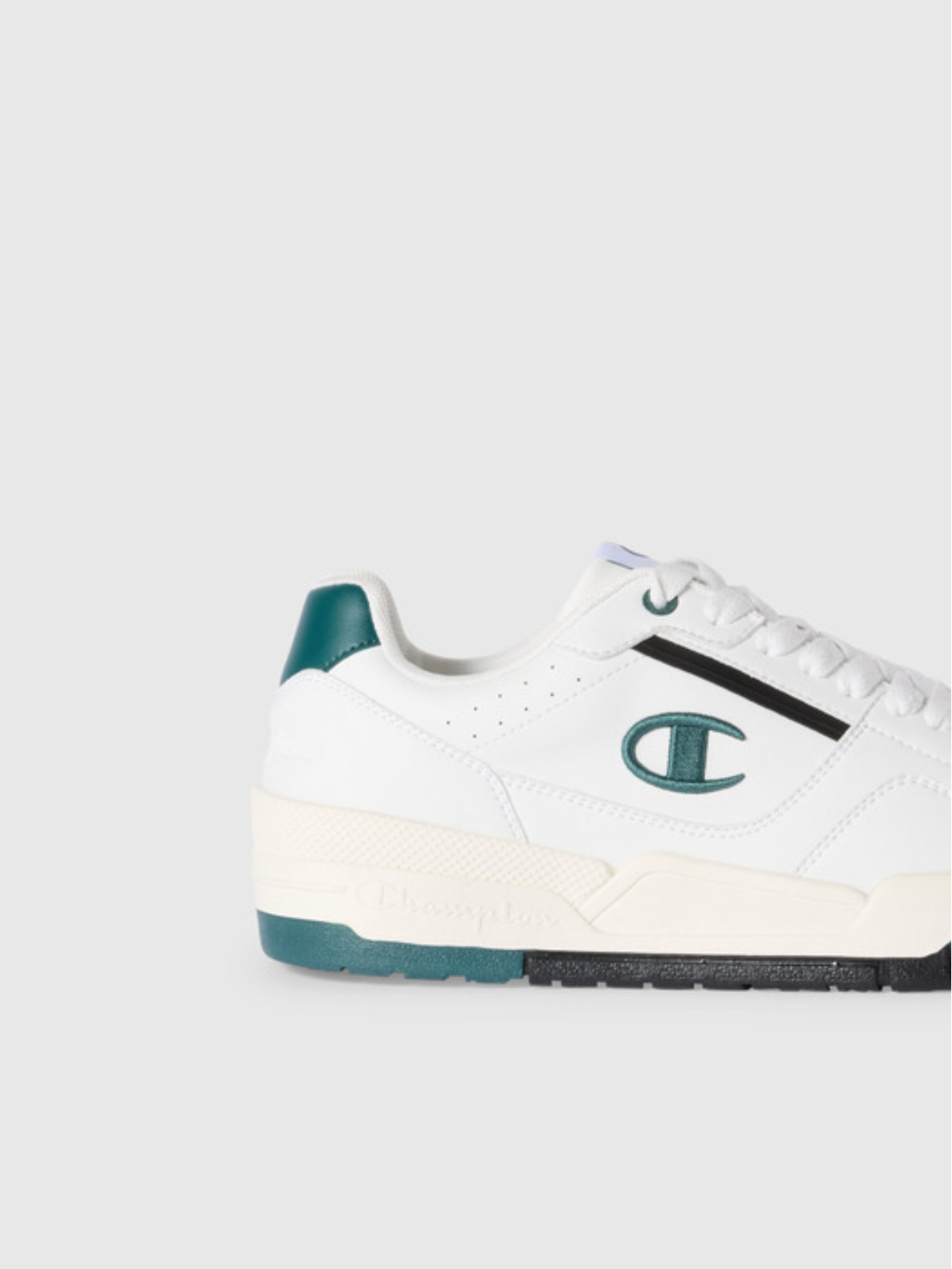 Кроссовки Champion RD18 HERITAGE PERF LOW Low Cut модель S22479-WW017 Фото