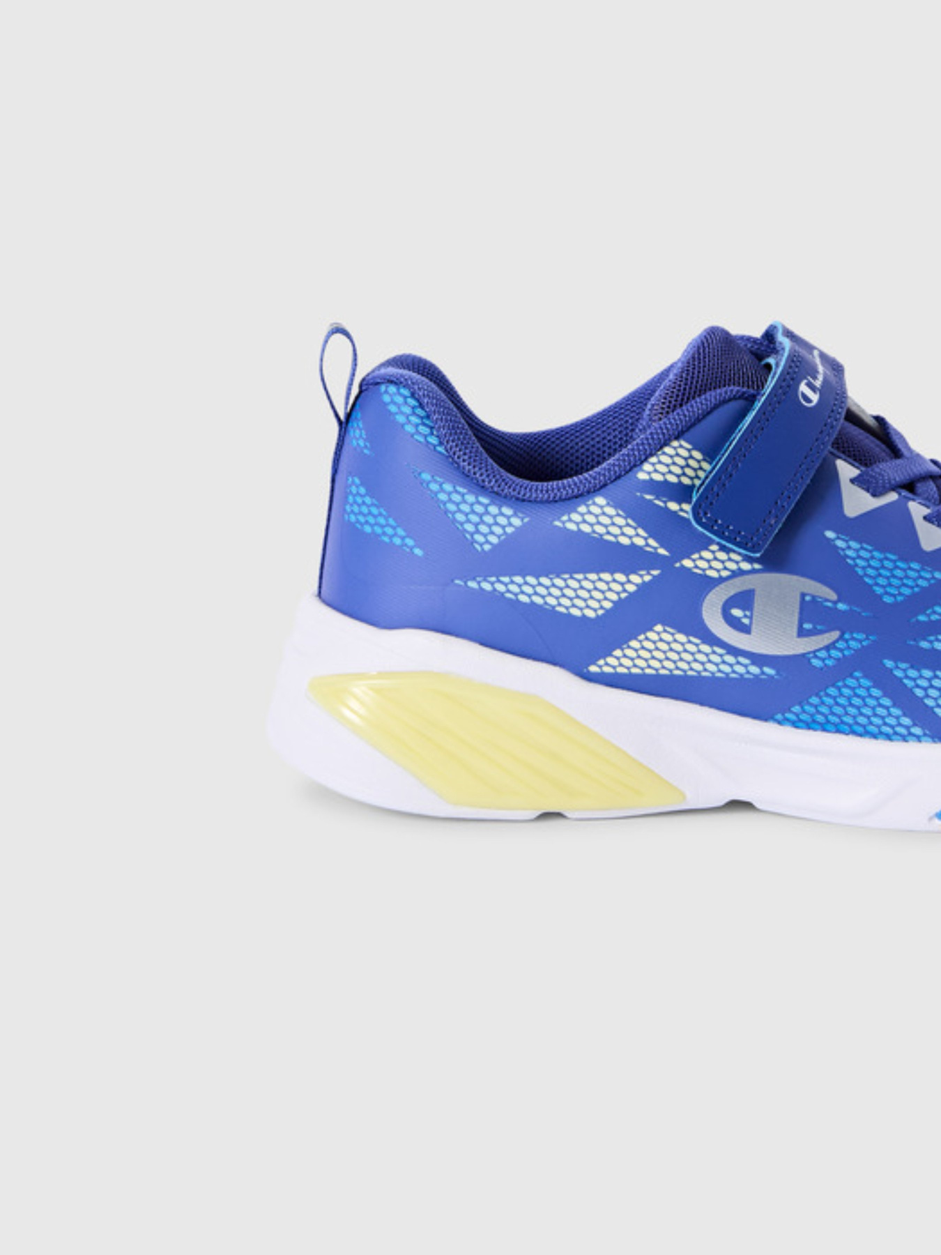 Кроссовки Champion WAVE TRI B PS Low Cut модель S33227-BS038 Кроссовки Champion WAVE TRI B PS Low Cut модель S33227-BS038 Фото