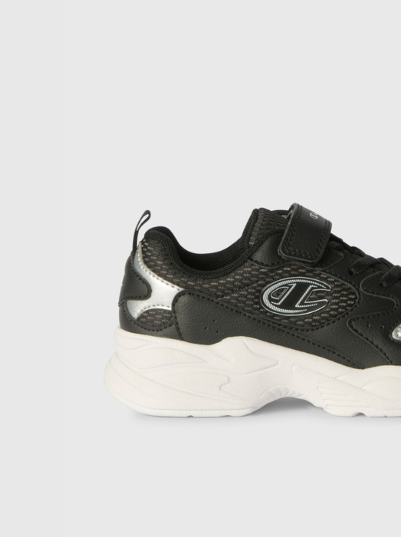 Кроссовки Champion COUNTESS EVOLVE G PS Low Cut модель S33255-KK006 Кроссовки Champion COUNTESS EVOLVE G PS Low Cut модель S33255-KK006 Фото