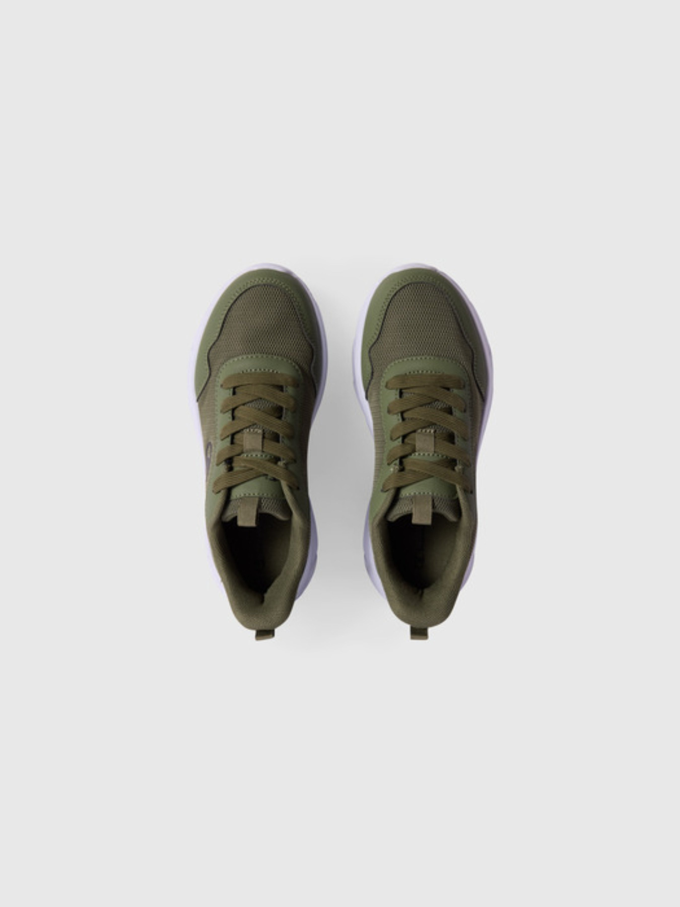 Кроссовки Champion FUZE U GS Low Cut модель S33286-GS008 Кроссовки Champion FUZE U GS Low Cut модель S33286-GS008 Фото