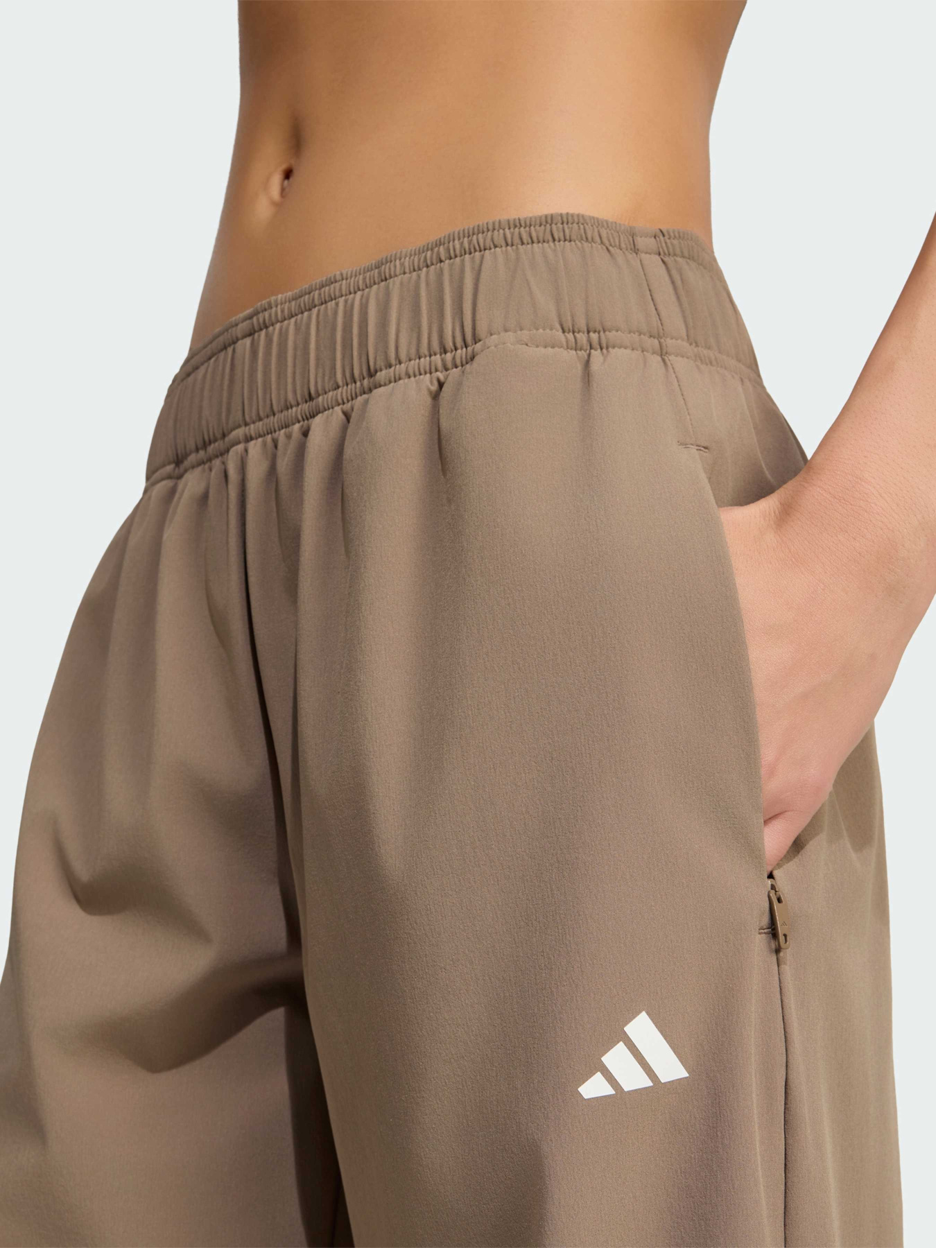 Штани Adidas Adidas Essentials модель KT1259 Фото