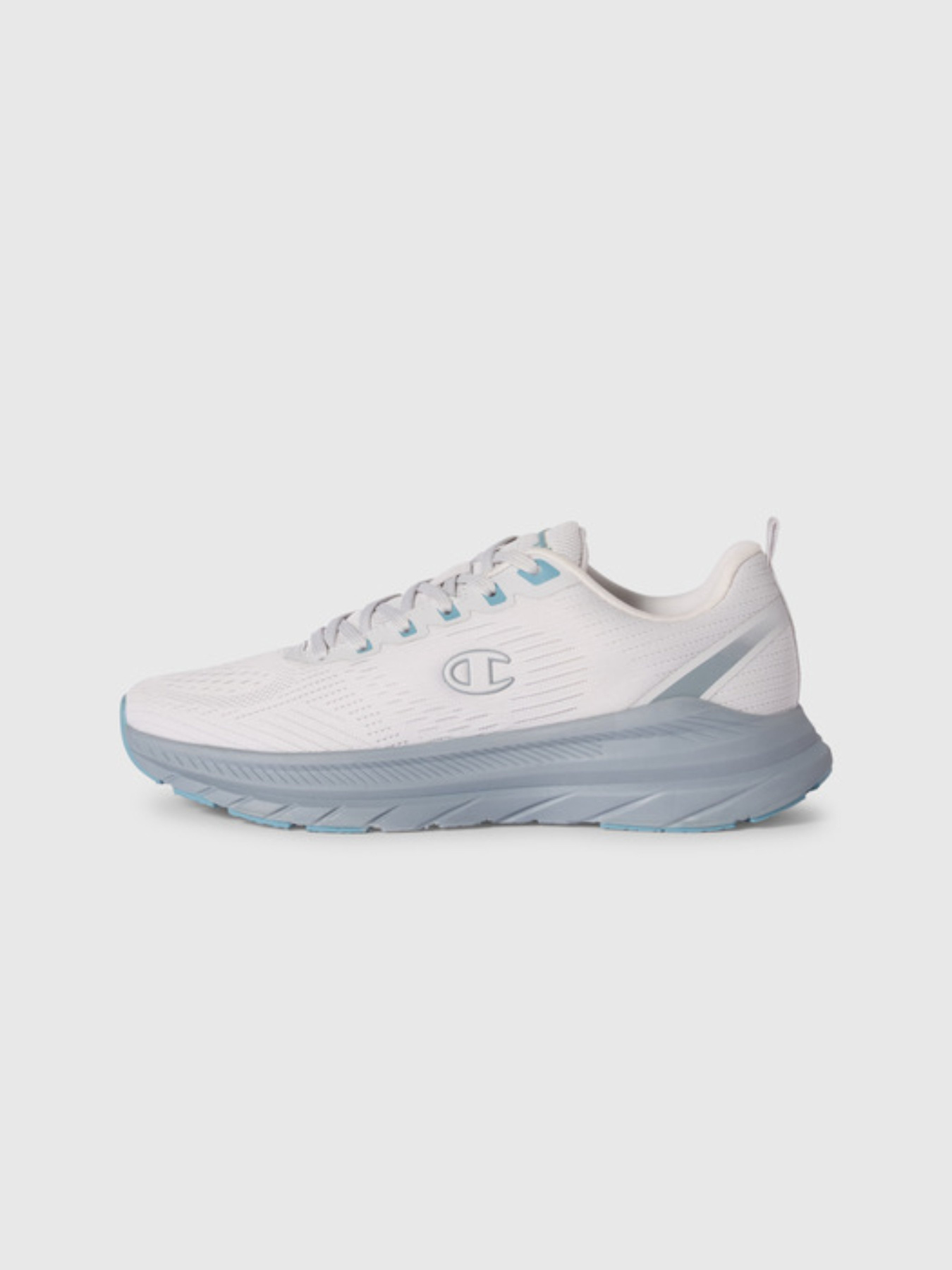 Кроссовки Champion ALPHA MAX Low Cut модель S60011-ES006 Кроссовки Champion ALPHA MAX Low Cut модель S60011-ES006 Фото