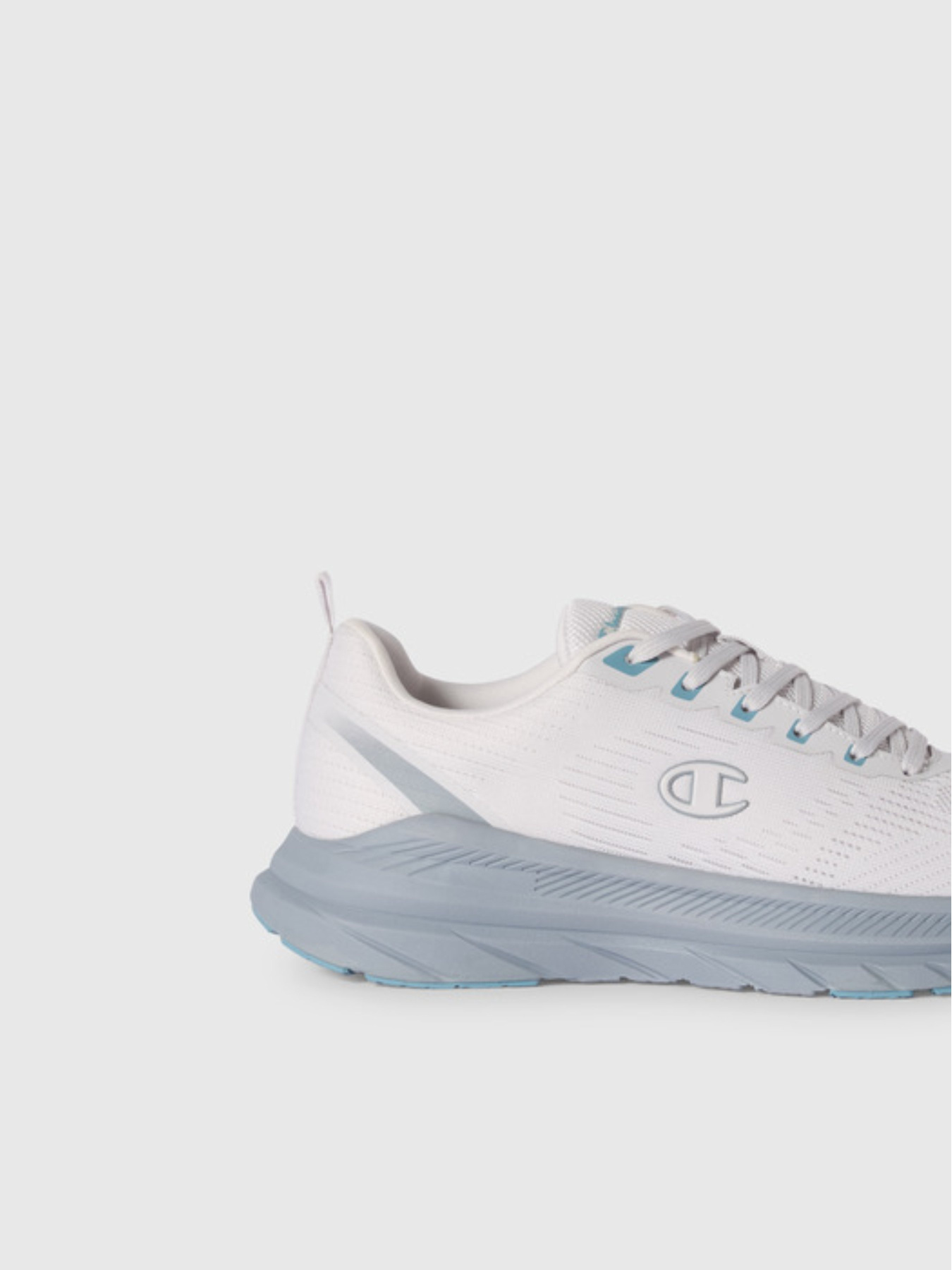 Кроссовки Champion ALPHA MAX Low Cut модель S60011-ES006 Кроссовки Champion ALPHA MAX Low Cut модель S60011-ES006 Фото