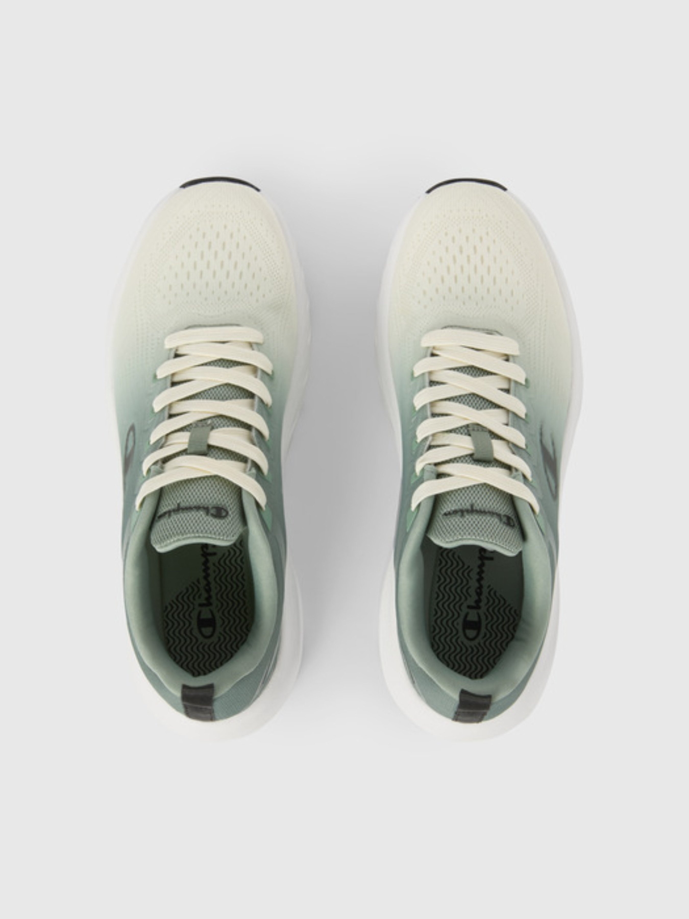 Кроссовки Champion ALPHA SUPERMAX Low Cut модель S60013-YS147 Кроссовки Champion ALPHA SUPERMAX Low Cut модель S60013-YS147 Фото