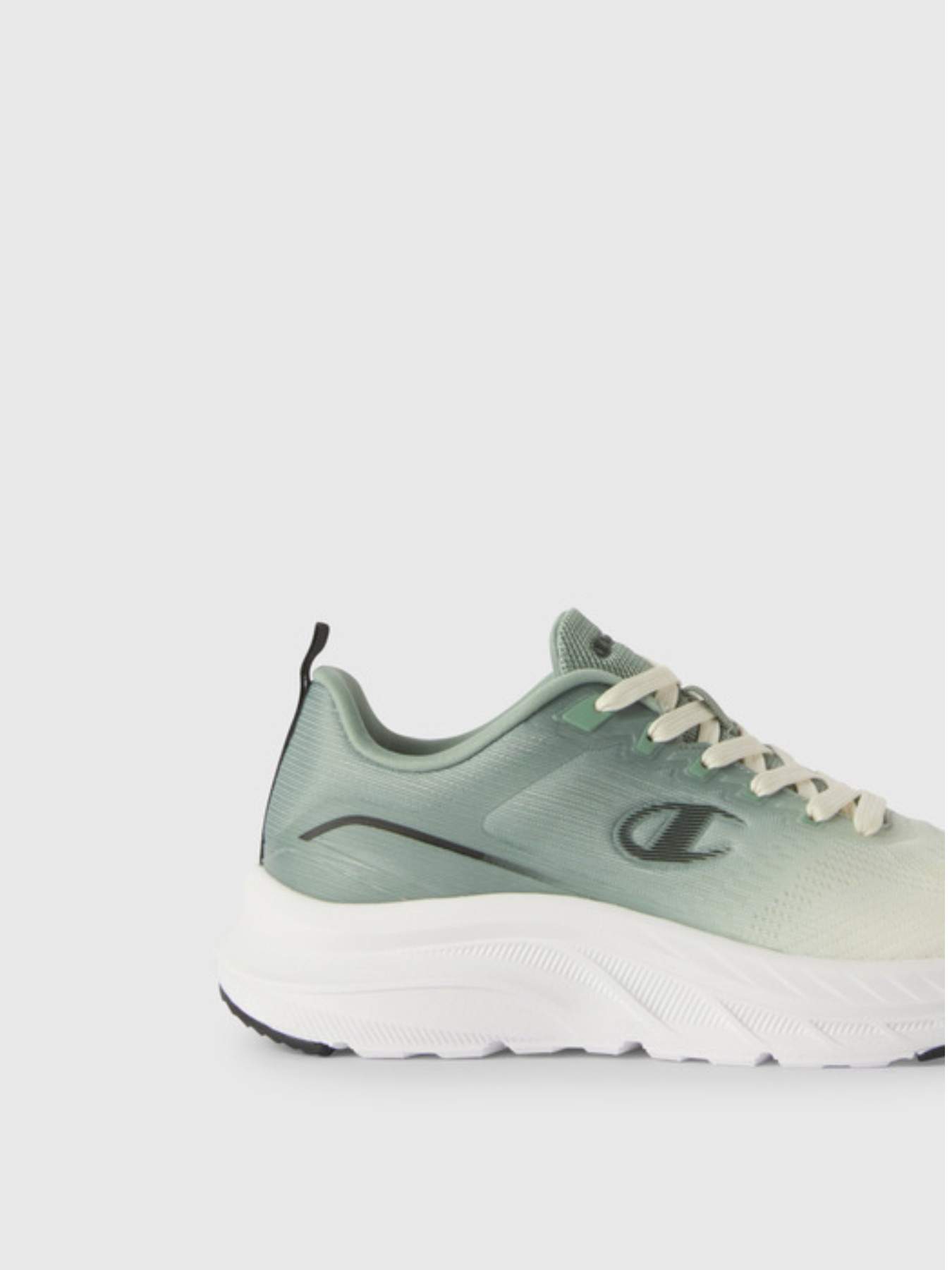 Кроссовки Champion ALPHA SUPERMAX Low Cut модель S60013-YS147 Кроссовки Champion ALPHA SUPERMAX Low Cut модель S60013-YS147 Фото
