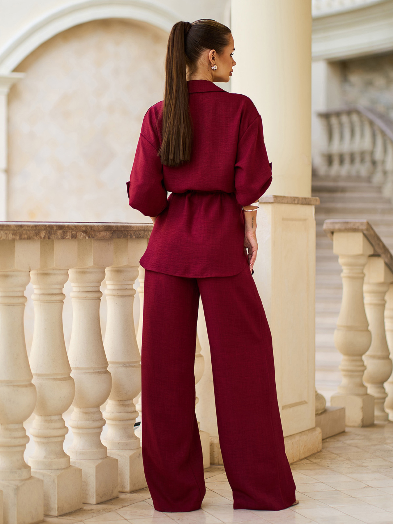 Костюмы ISSA Plus модель 15716_бордовый Фото
