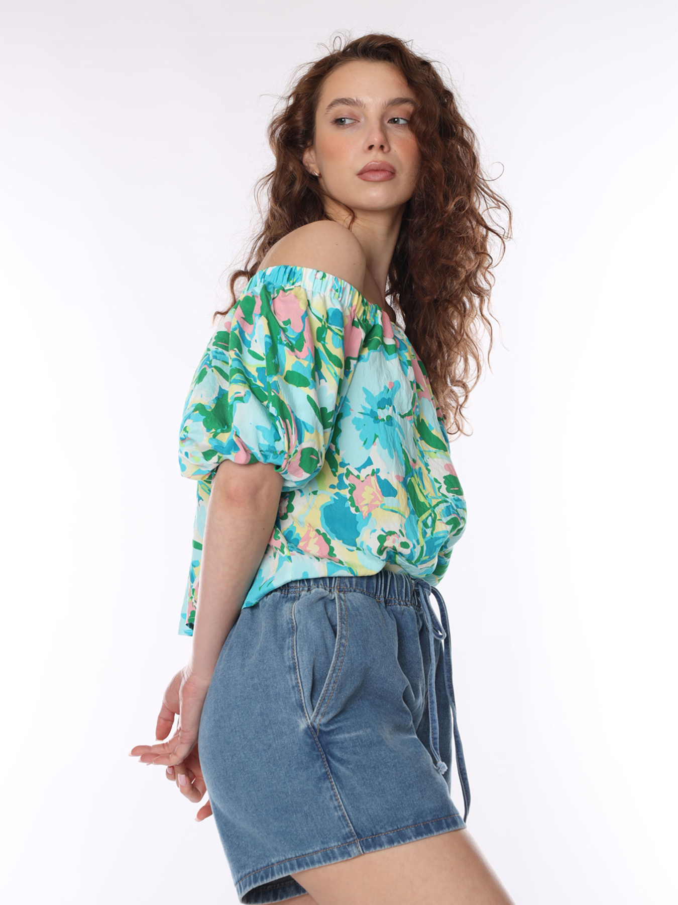 Рубашки YUKI модель ЦБ-00289708 Рубашки YUKI модель ЦБ-00289708 Фото