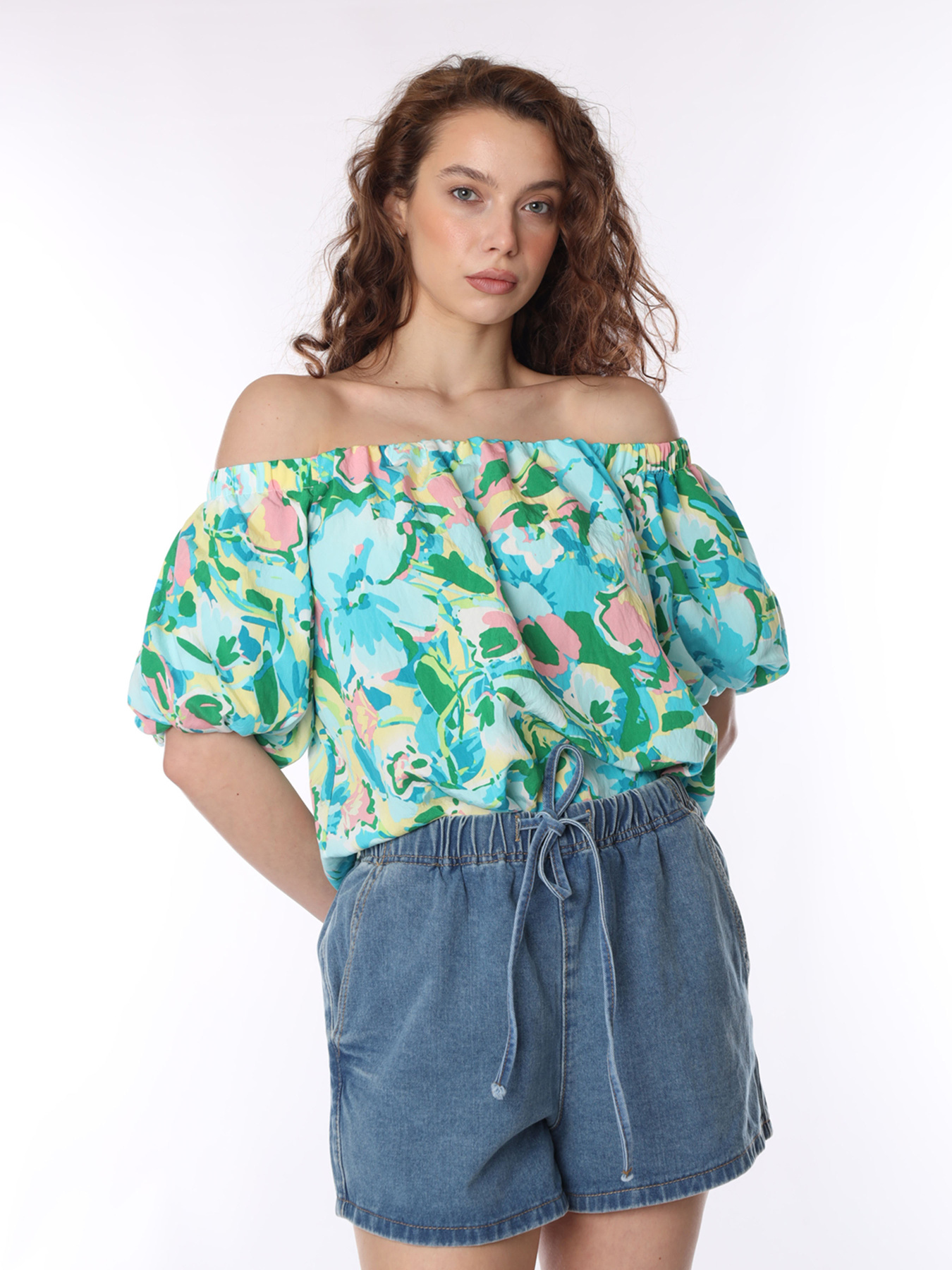 Рубашки YUKI модель ЦБ-00289708 Рубашки YUKI модель ЦБ-00289708 Фото