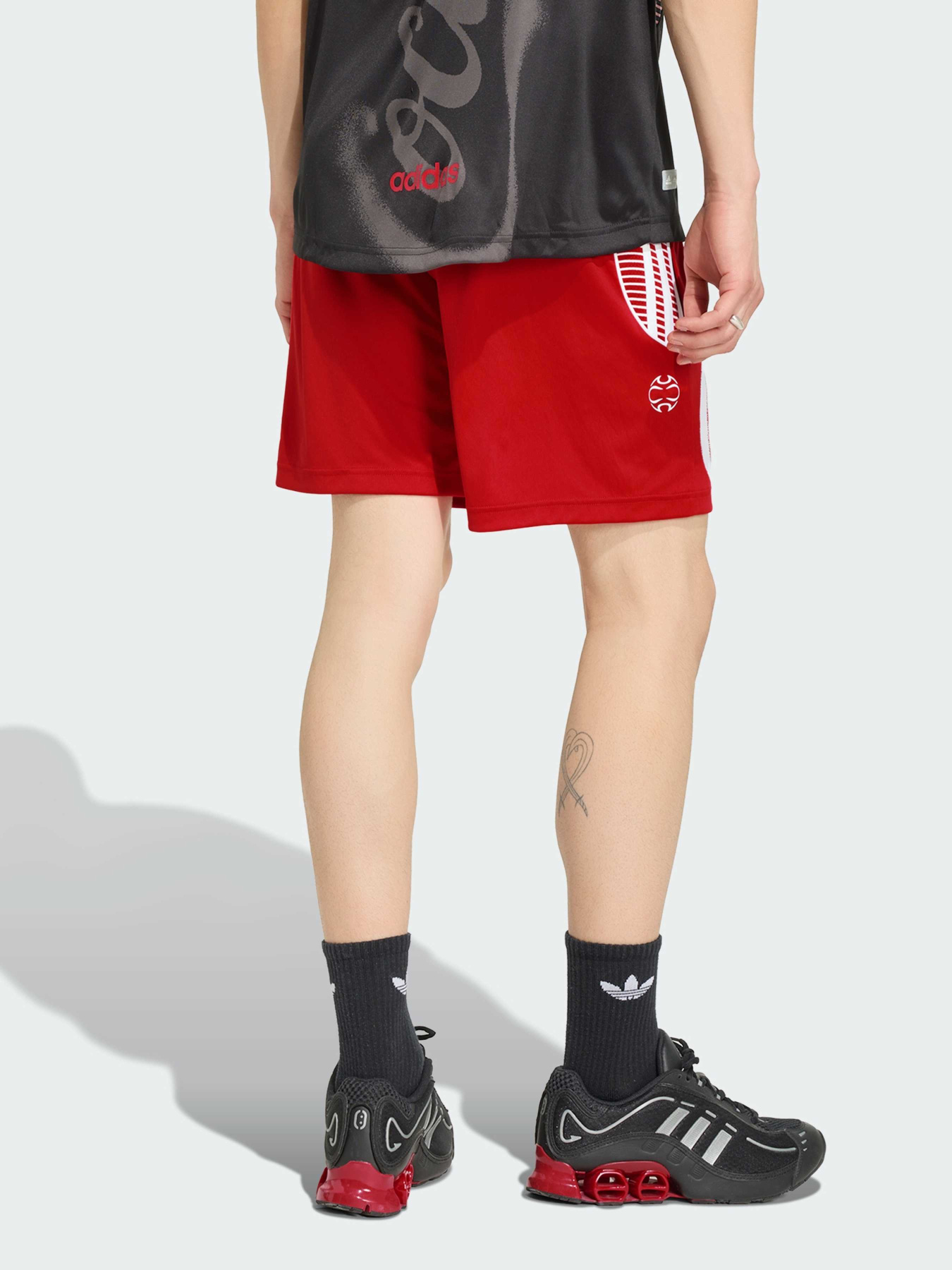 Шорты Adidas модель KY2102 Фото
