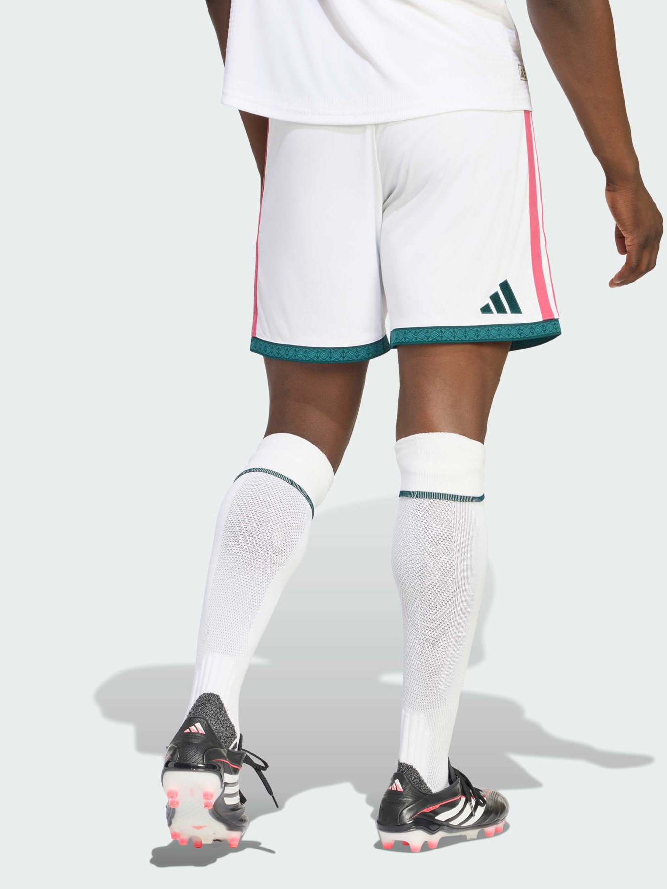 Шорты Adidas модель JZ7214 Фото