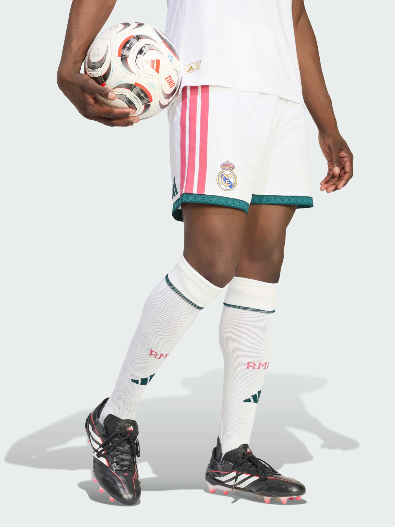 Шорты Adidas модель JZ7214 Фото