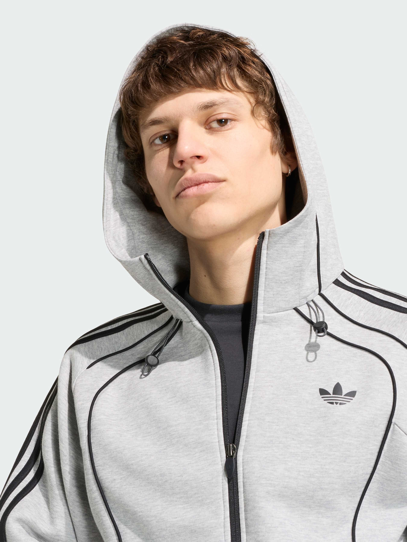 Худи и свитшоты Adidas модель KR7070 Фото