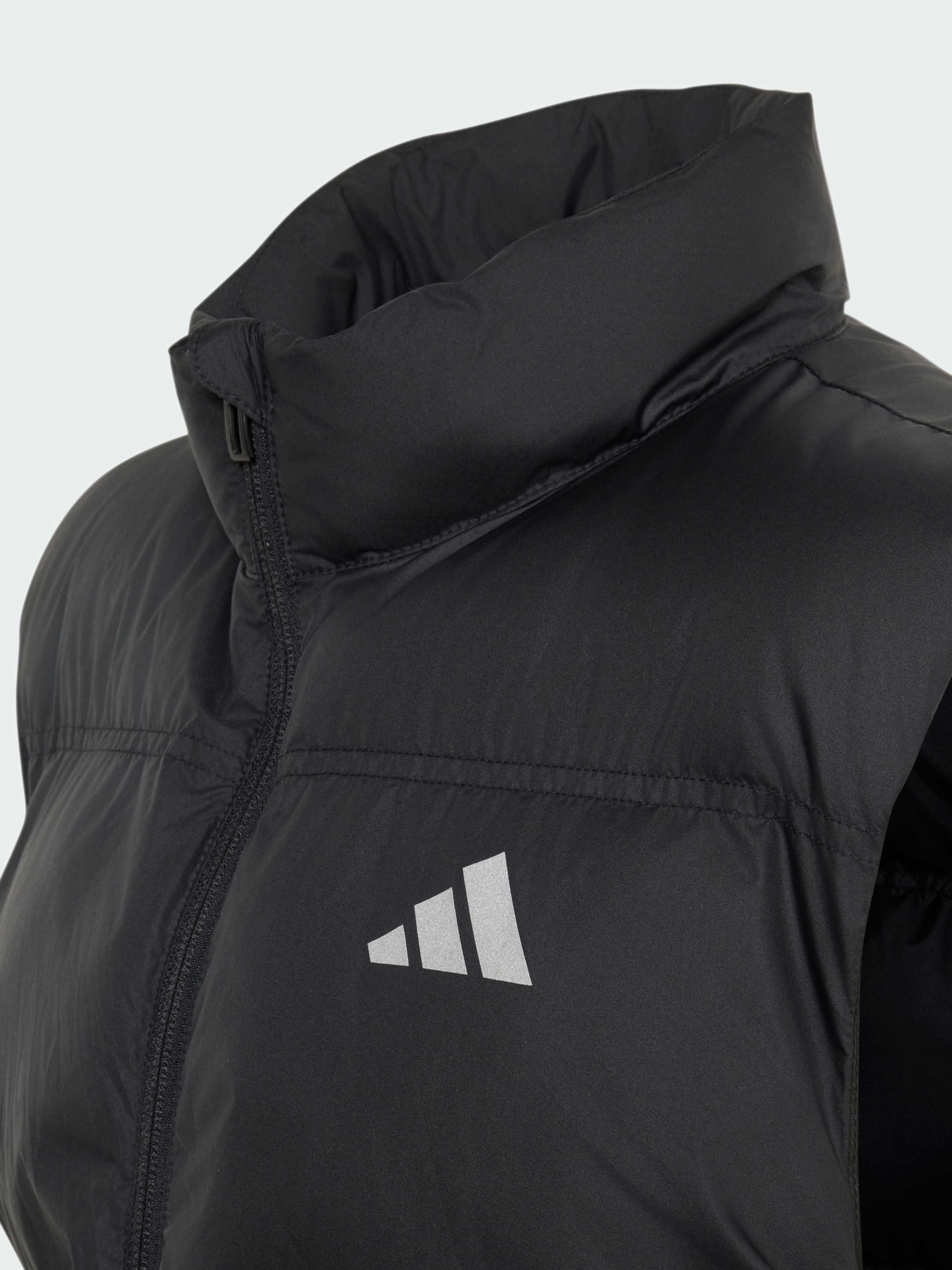 Куртки та дублянки Adidas модель KH0203 Фото