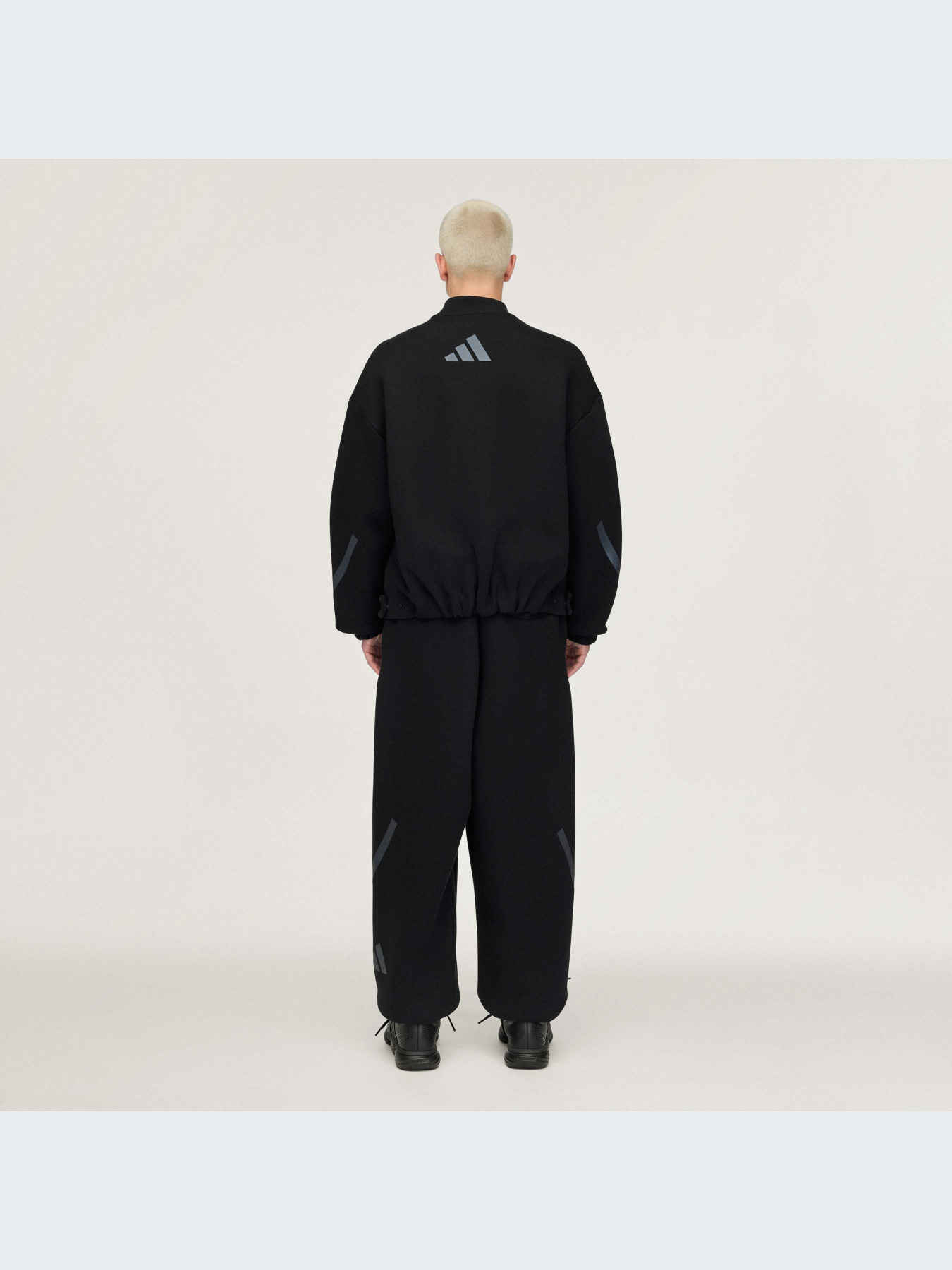 Худи и свитшоты Adidas модель KR7844-KZ Фото