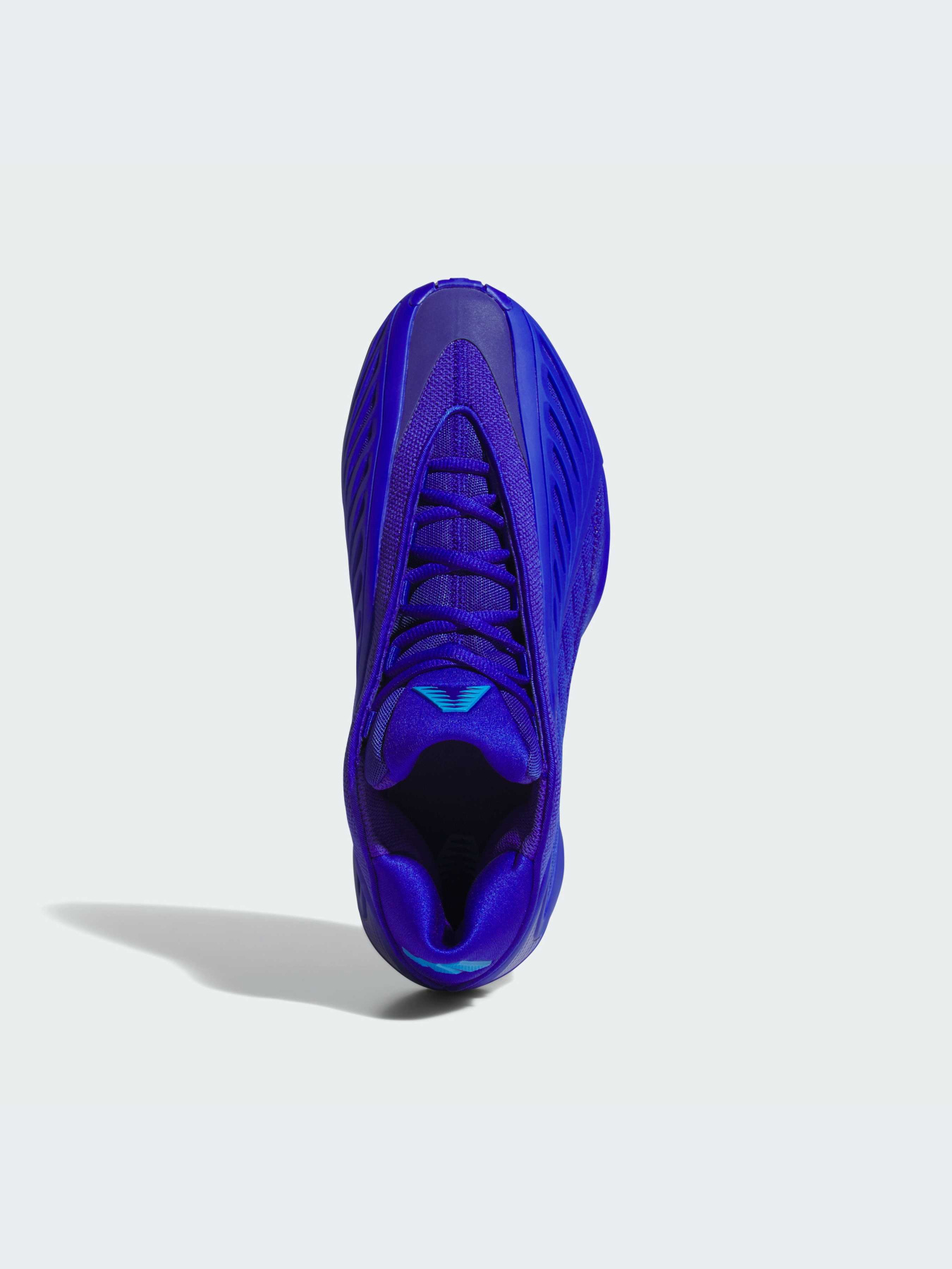 Кроссовки Adidas модель JQ9501-KZ Кроссовки Adidas модель JQ9501-KZ Фото
