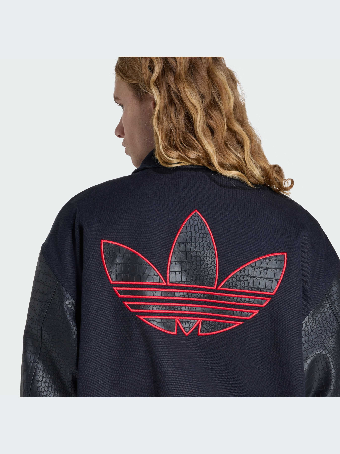 Куртки и дубленки Adidas модель KE0128-KZ Фото